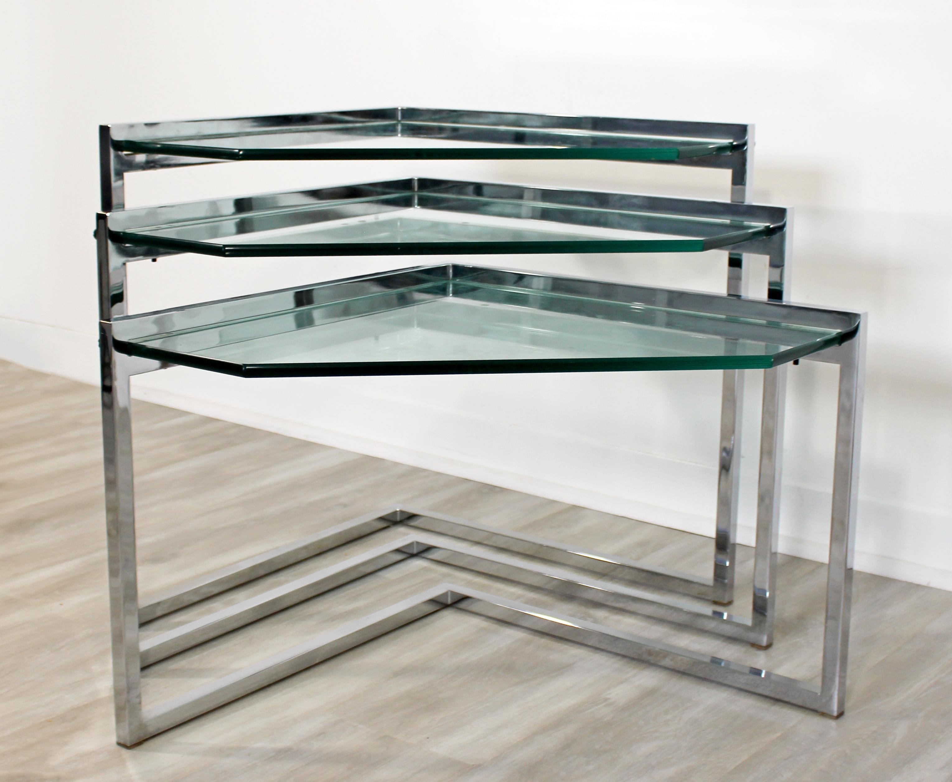 Late 20th Century Mid-Century Modern Set of 3 Nesting Side Tables Cantilever Chrome & Glass, 1970s