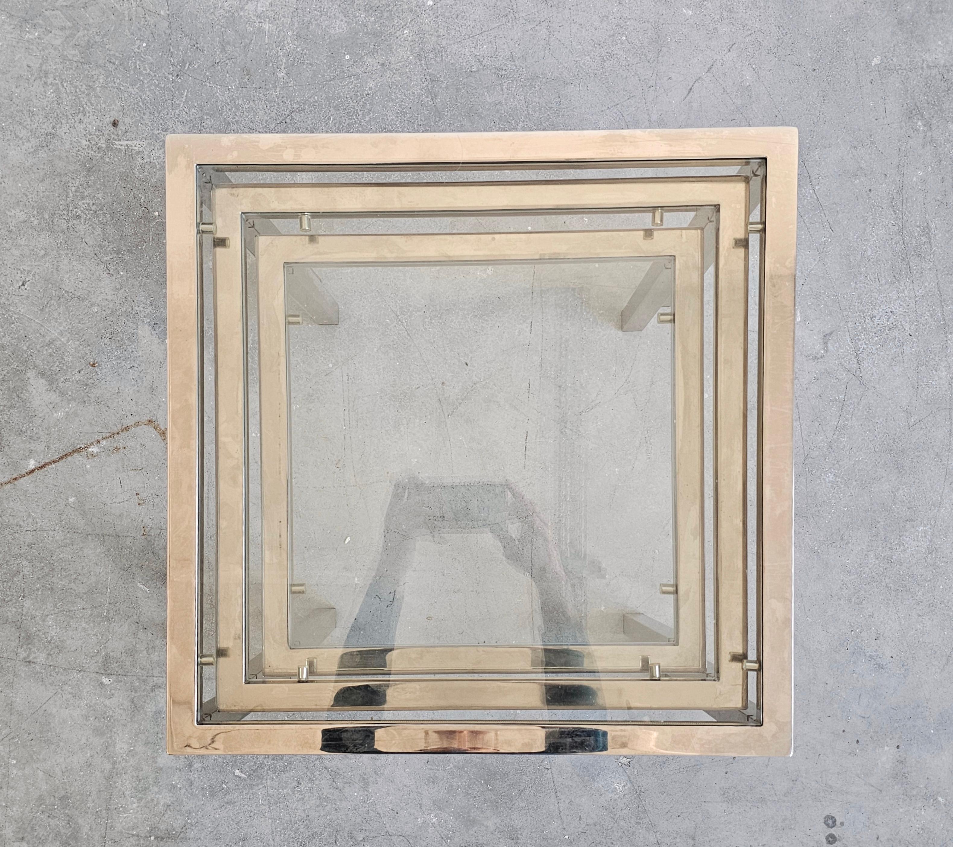 Ensemble de 3 tables gigognes modernes du milieu du siècle dernier, en chrome avec dessus en verre en vente 2