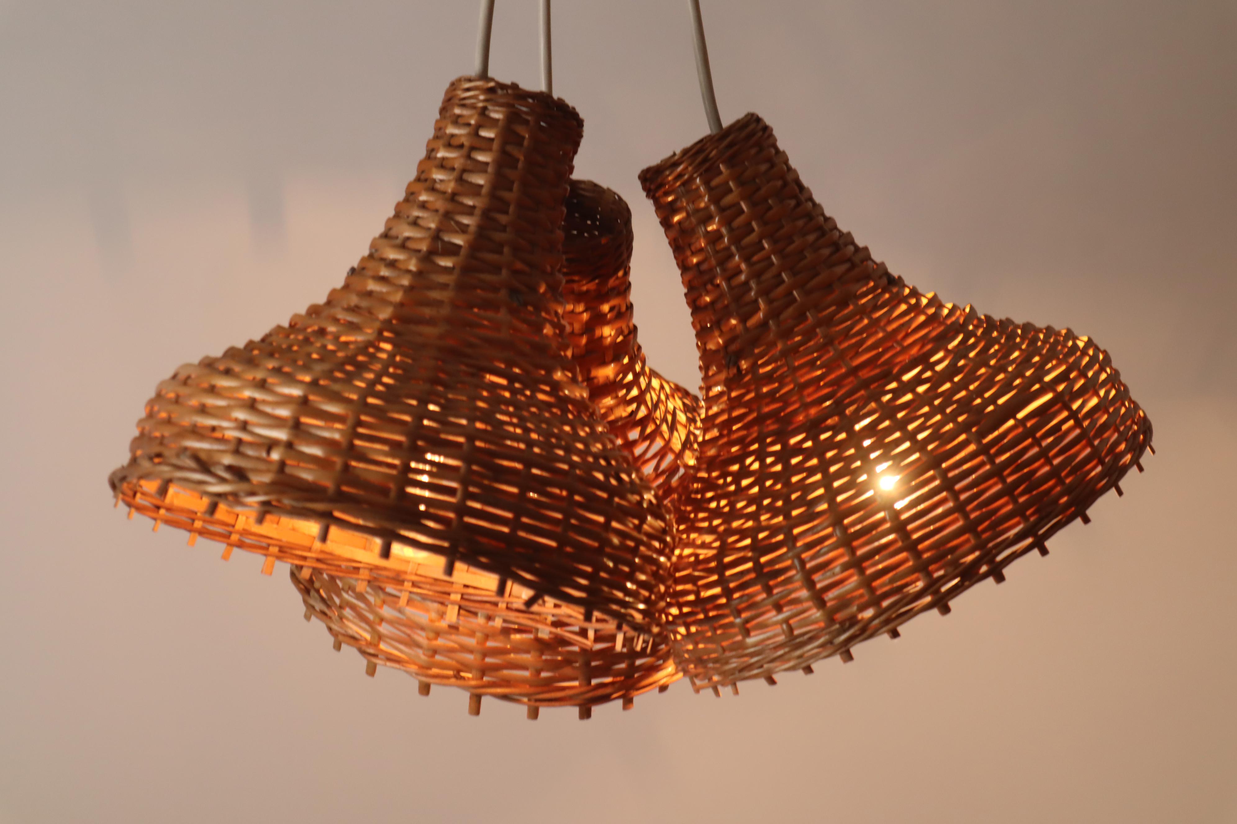 Mid-Century moderno Set di 3 lampade a sospensione in rattan, Germania, 1960 in vendita