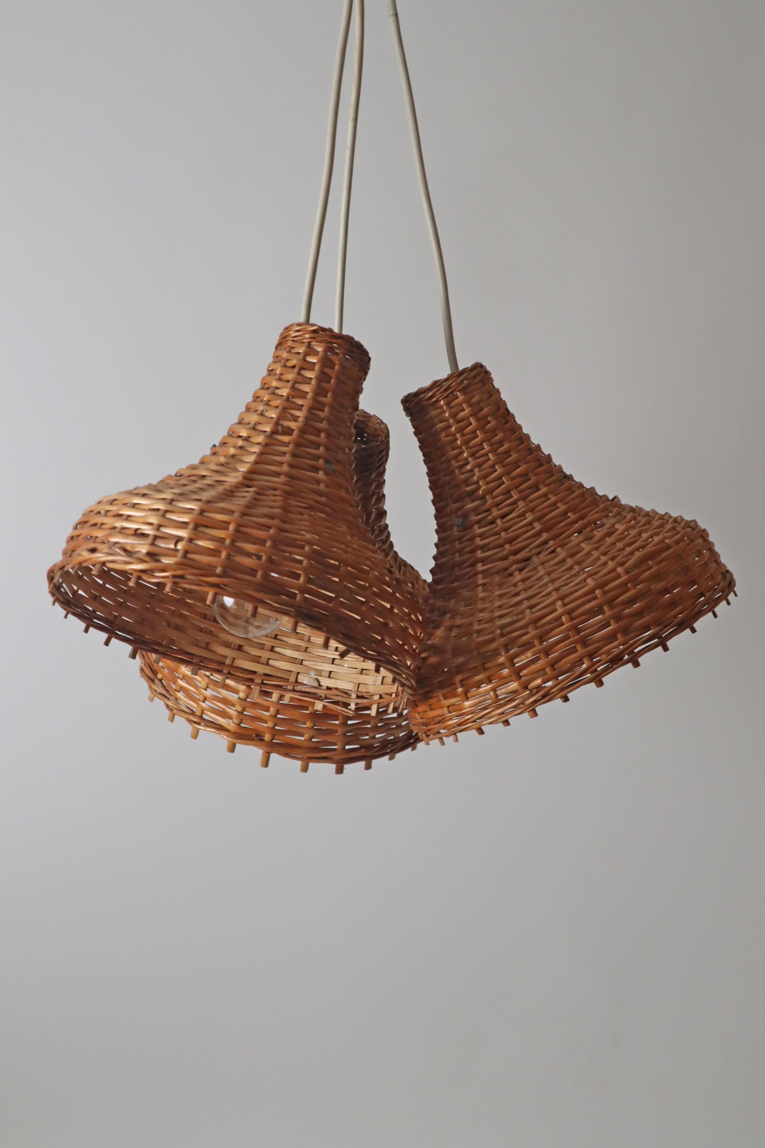 Rattan Set di 3 lampade a sospensione in rattan, Germania, 1960 in vendita