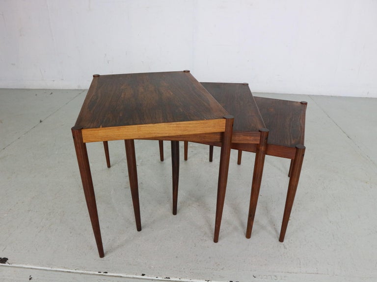 Mid-Century Modern Set of 3 Rosewood Nesting Tables, 1960s, Denmark For Sale 7