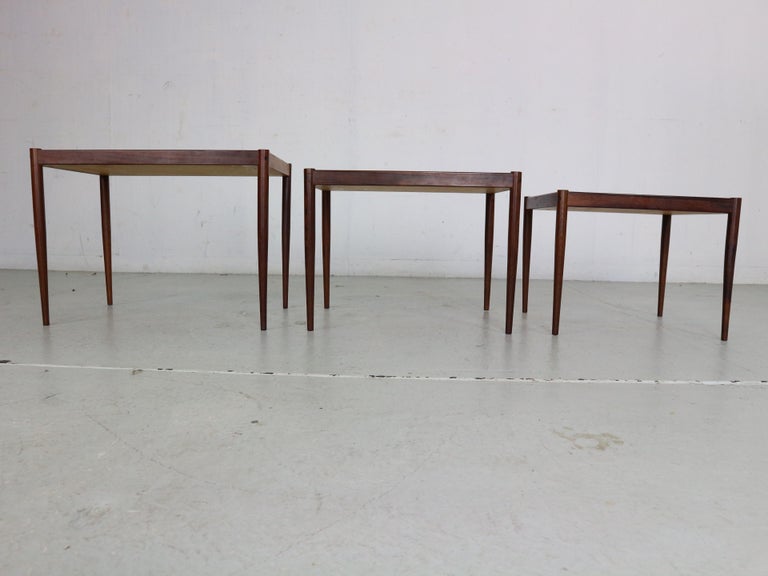 Mid-Century Modern Set of 3 Rosewood Nesting Tables, 1960s, Denmark For Sale 3