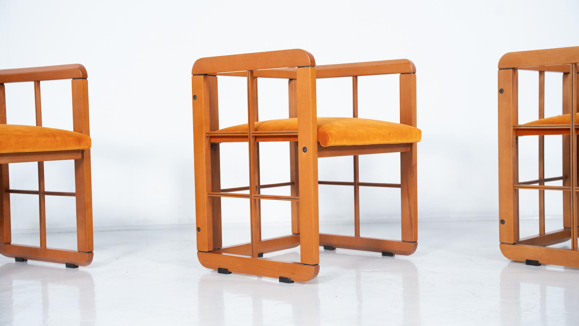 Ensemble de 4 fauteuils modernes du milieu du siècle dernier par Franco Poldarreti Caccia alla Volpe en vente 4