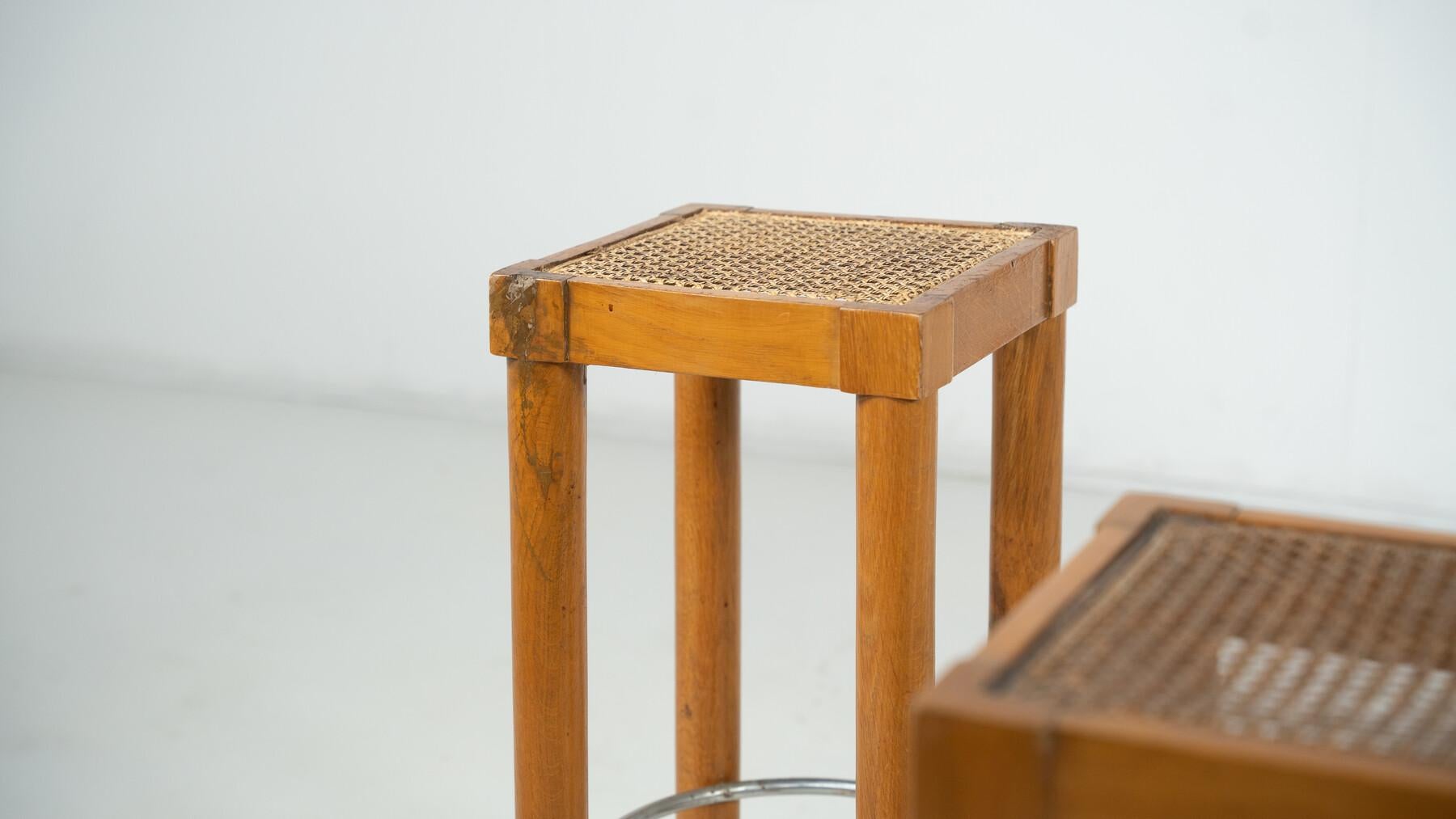 Mid-Century Modern Set of 4 barstools For Sale 8