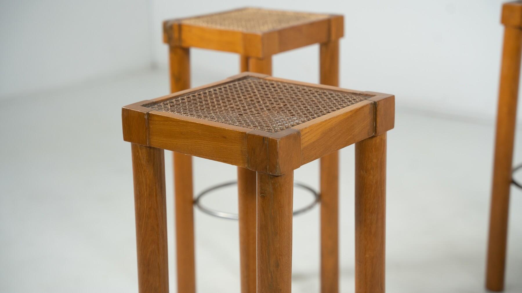 Mid-Century Modern Set of 4 barstools In Good Condition For Sale In Brussels, BE