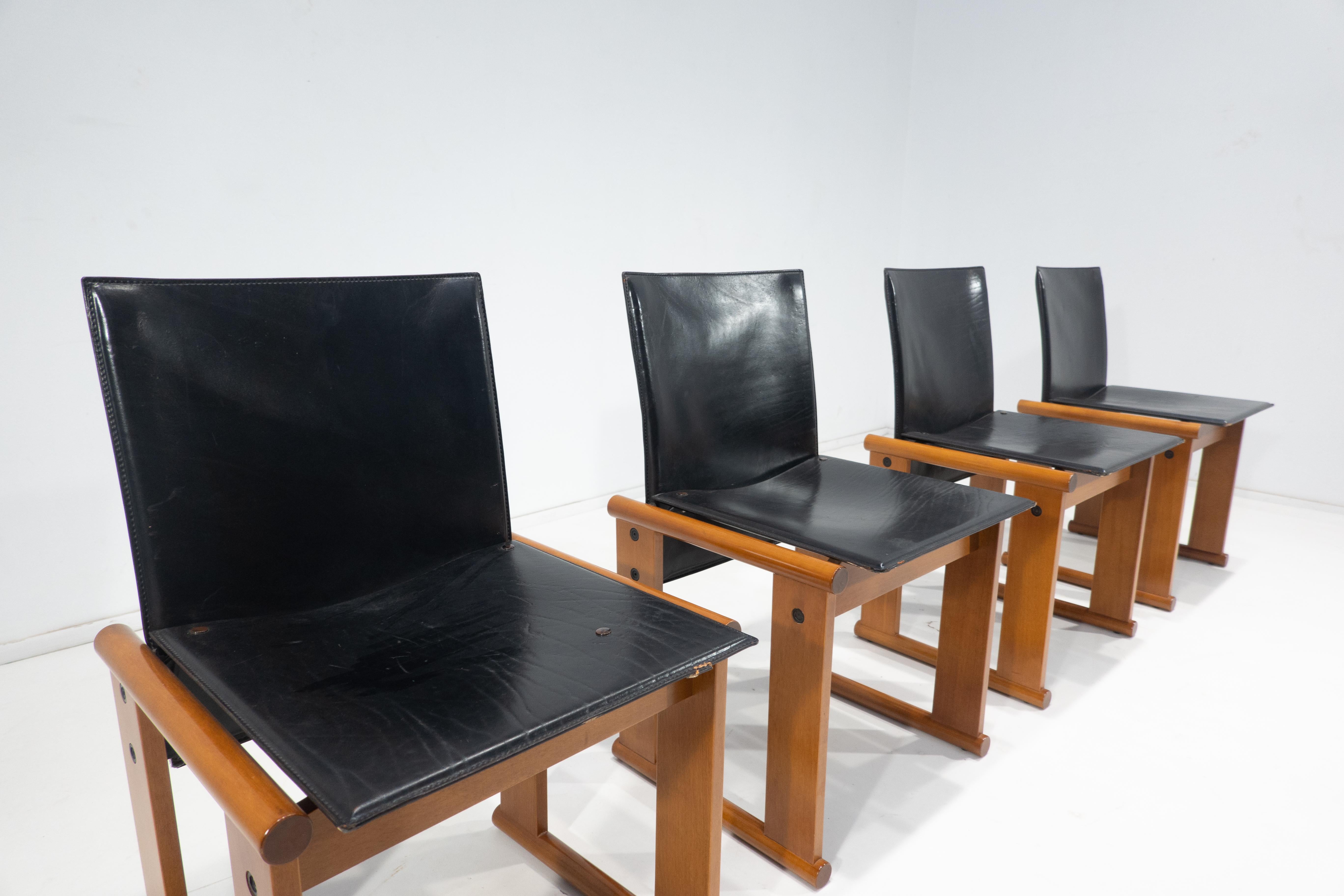 Mid-20th Century Mid-Century Modern Set of 4 Chairs by Afra and Tobia Scarpa, Italy, 1960s For Sale