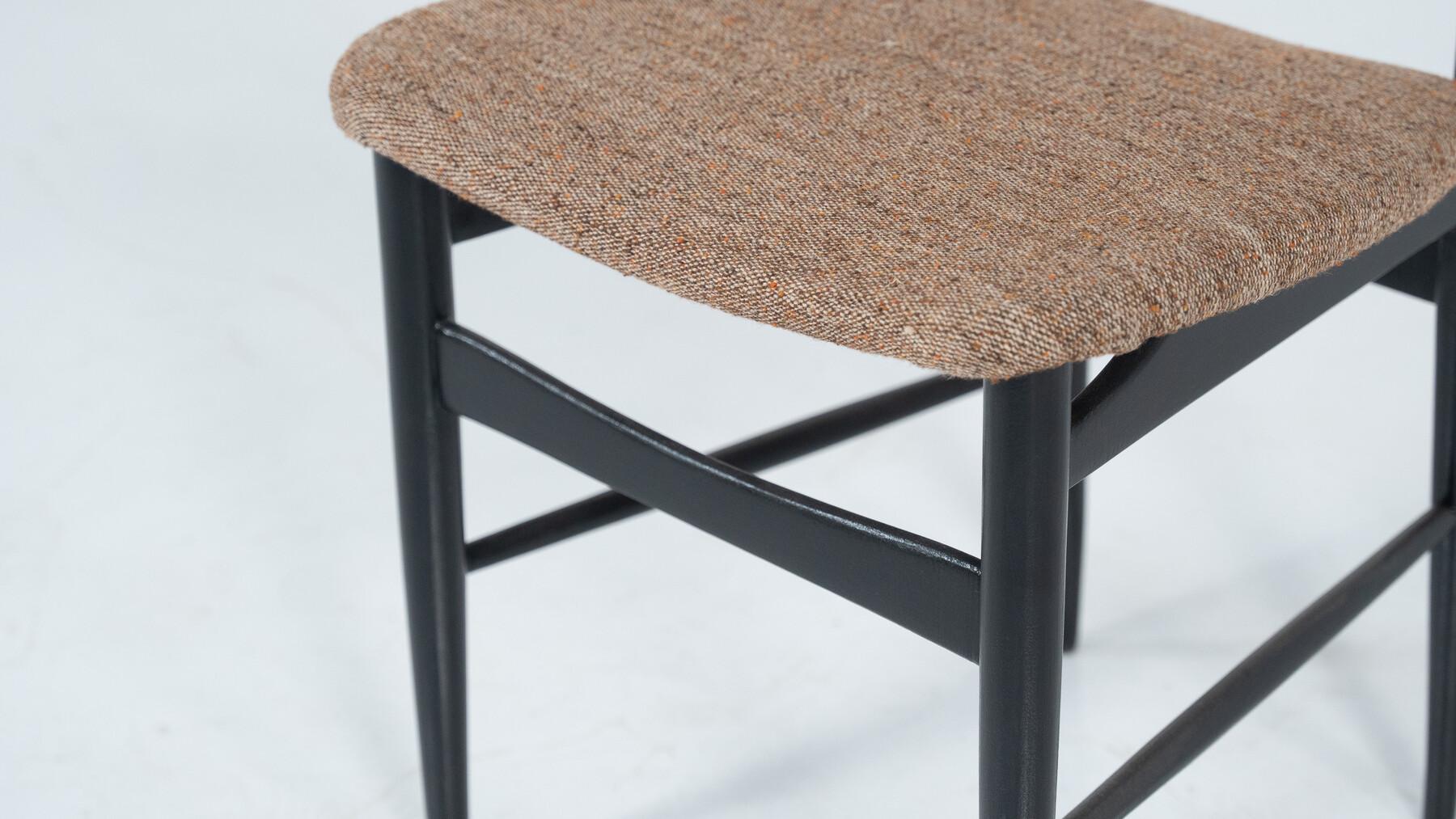 Ensemble de 4 chaises The Modernity de Hans Wegner, bois noir et corde, Danemark en vente 5