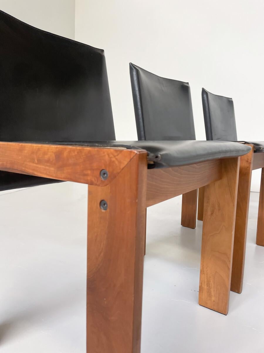 Mid-Century Modern Set of 4 Chairs in the Style of Scarpa, Wood and Leather  For Sale 2