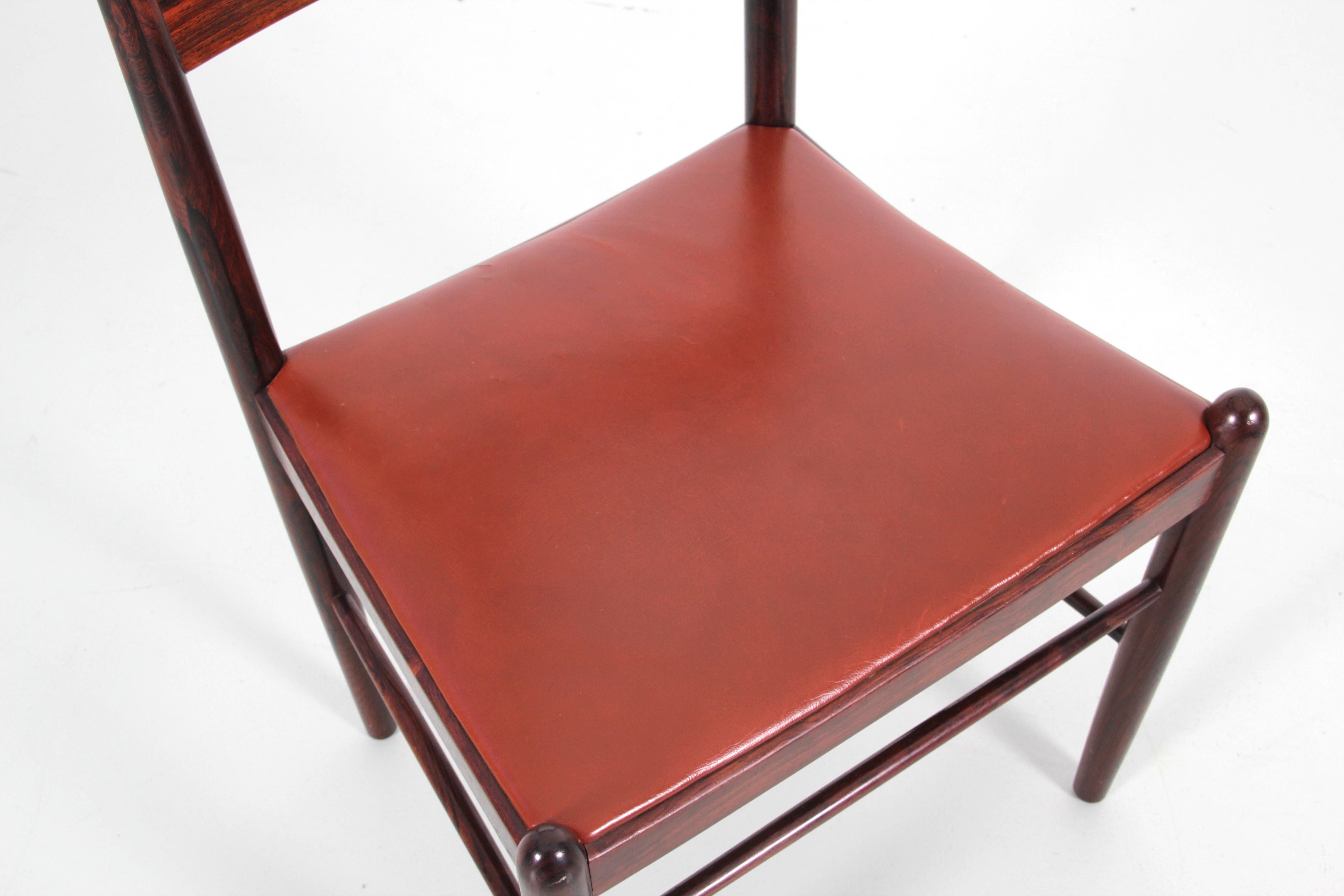 Mid-Century Modern Set of 4 Dining Chairs in Rosewood by H. Vestervig Erik For Sale 10