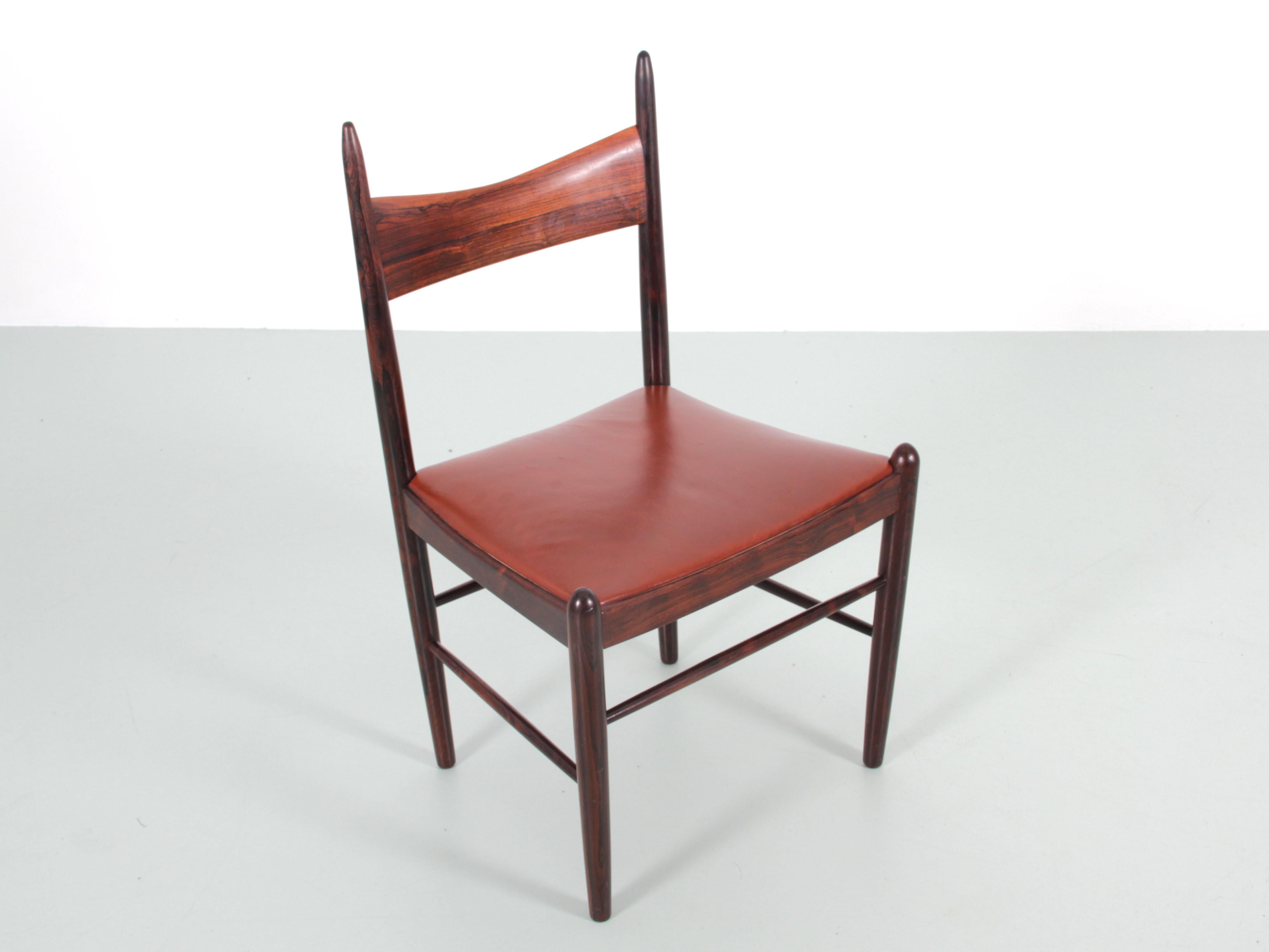 Mid-Century Modern Set of 4 Dining Chairs in Rosewood by H. Vestervig Erik In Good Condition For Sale In Courbevoie, FR