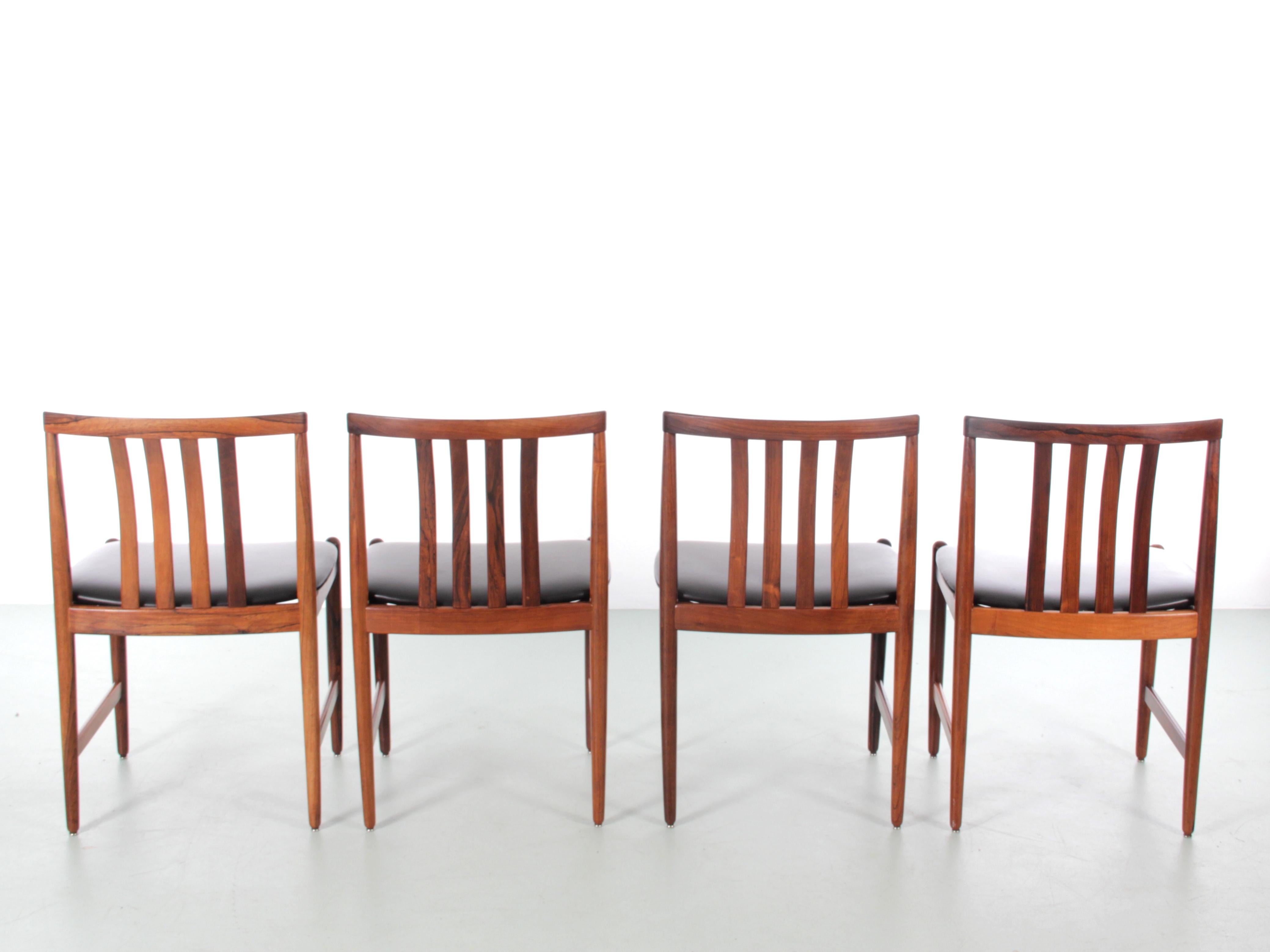 Mid-Century Modern set of 4 dining chairs in rosewood by Westnofa, original leather seat. Wonderfull rosewood grain.