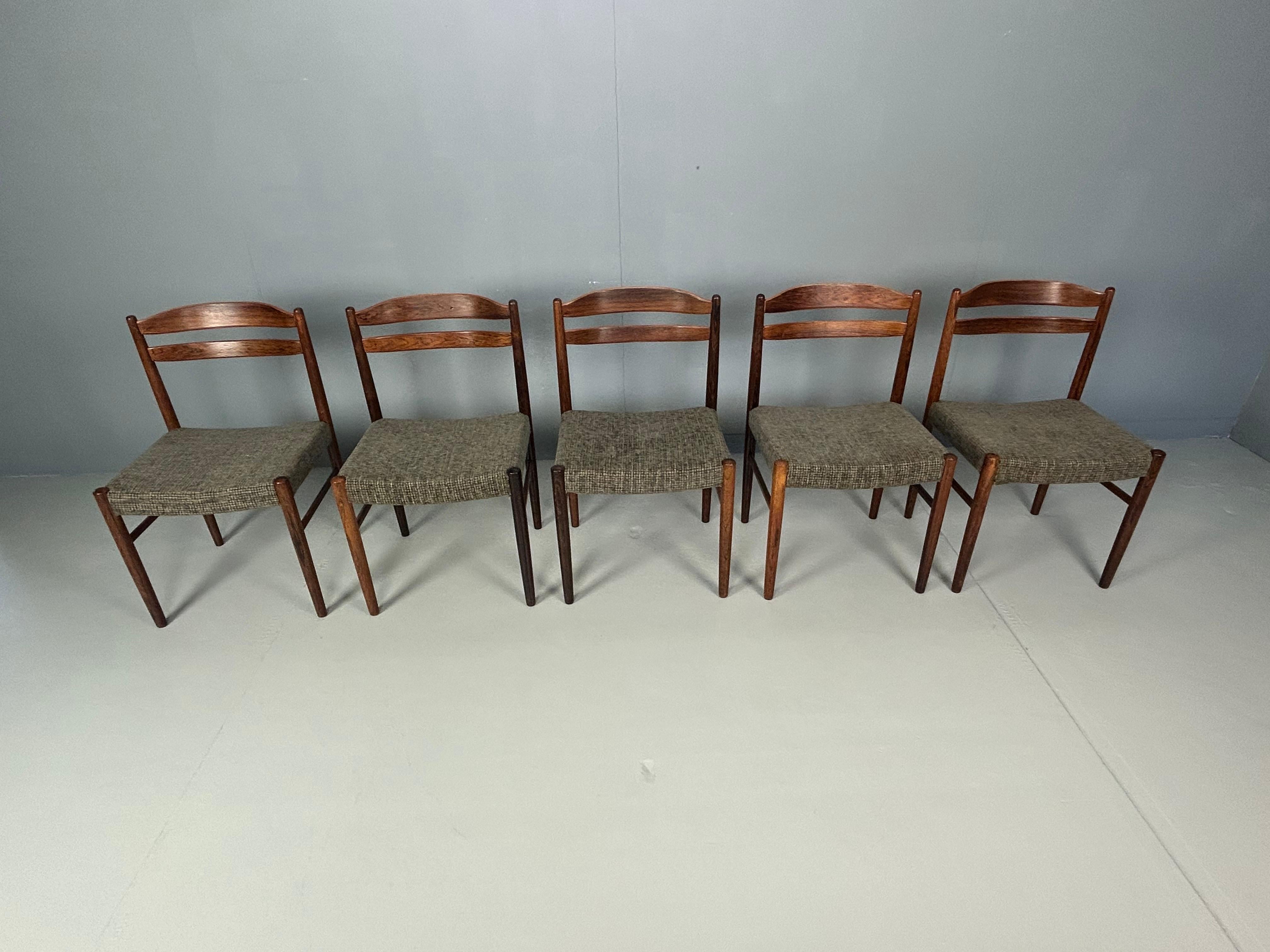 Mid-Century Modern Ensemble de 4 chaises de salle à manger mi-siècle moderne par Carl Ekstrom, 1960 en vente