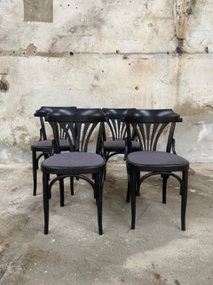 Set di 4 sedie da bistrot francesi in Wood Wood verniciato nero. 1960s
