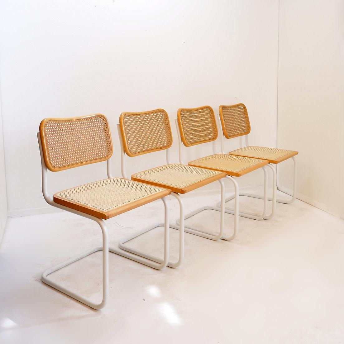 Juego de 4 sillas de caña italianas modernas de mediados de siglo al estilo de Marcel Breuer en venta 2