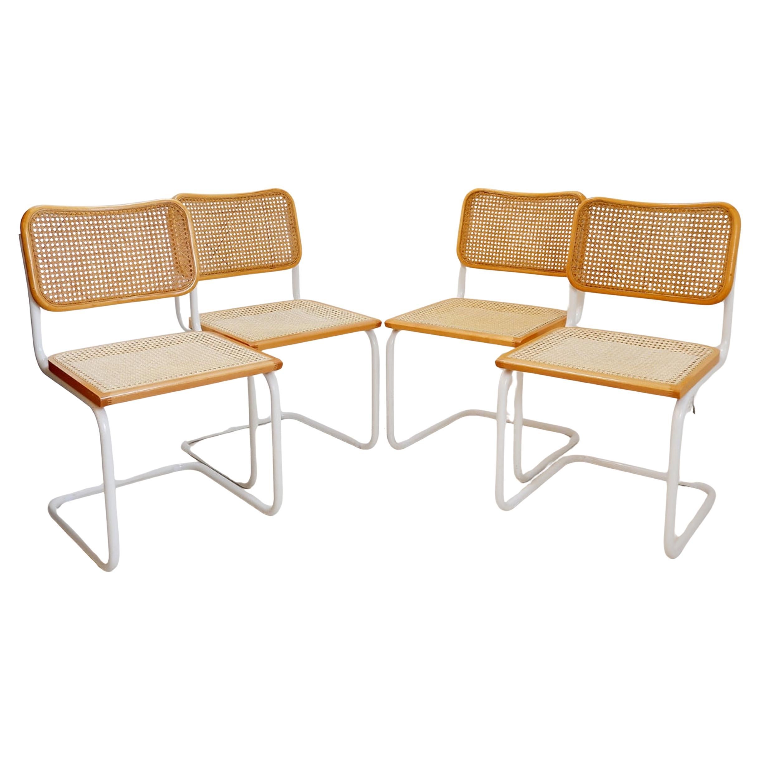Set di 4 sedie a canne italiane in stile Marcel Breuer, in stile metà secolo moderno.