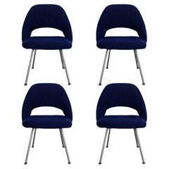 Mid-Century Modern Set of 4 Knoll Executive Saarinen Side Chairs on Tubular Legs