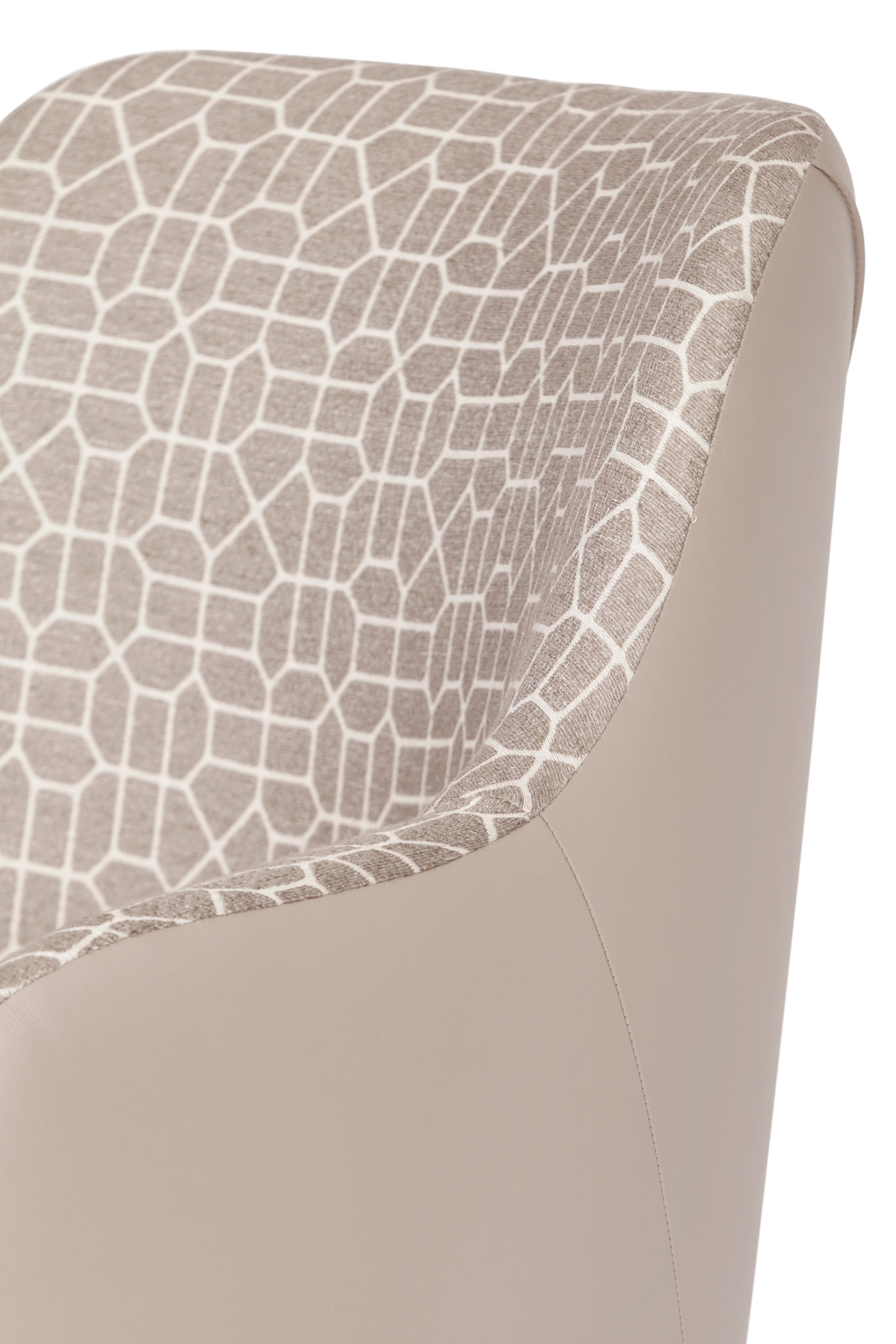Portuguese Mid-Century Modern Set of 4 Margot Dining Chairs, Cream Leather, Greenapple For Sale