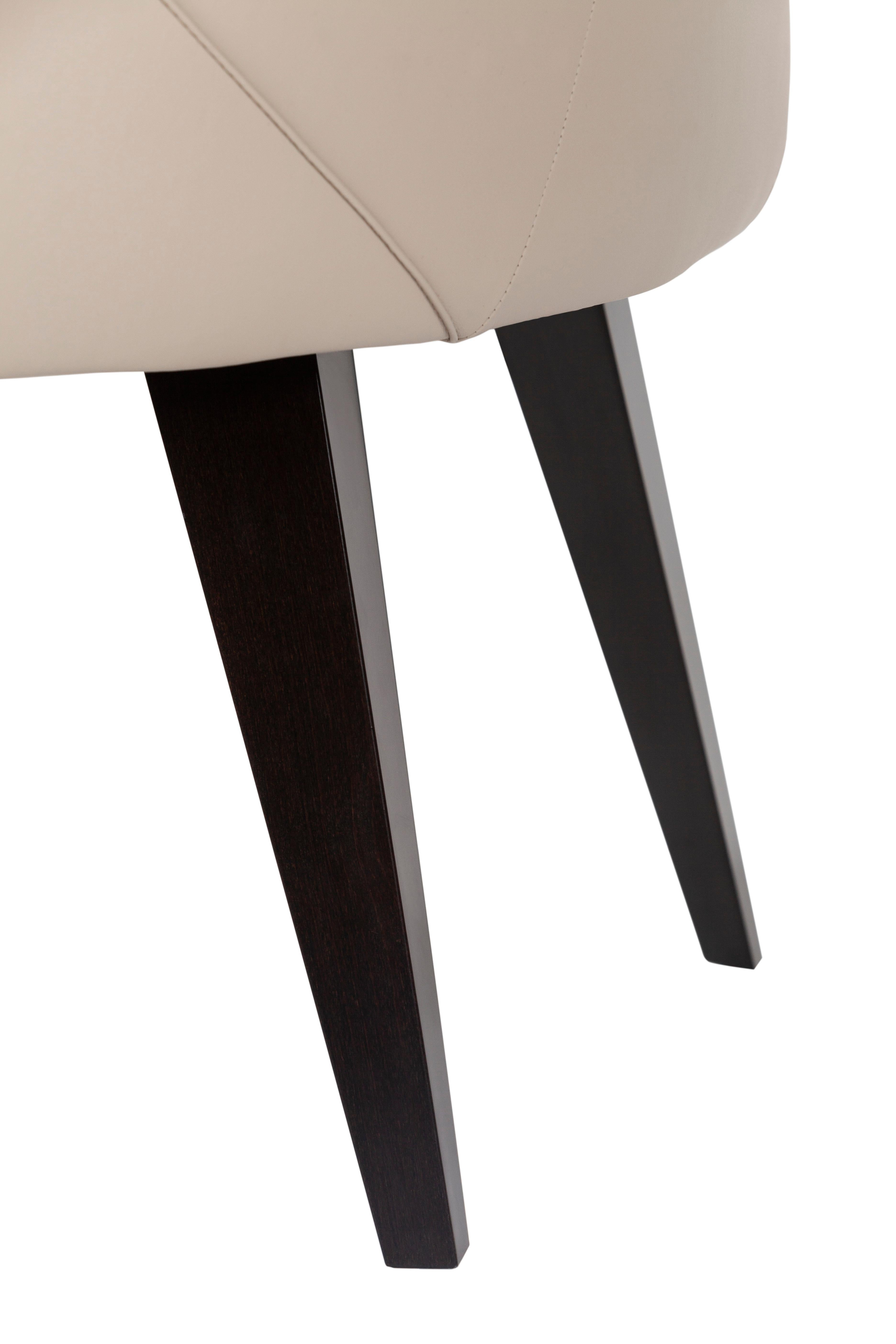 Contemporary Mid-Century Modern Set of 4 Margot Dining Chairs, Cream Leather, Greenapple For Sale