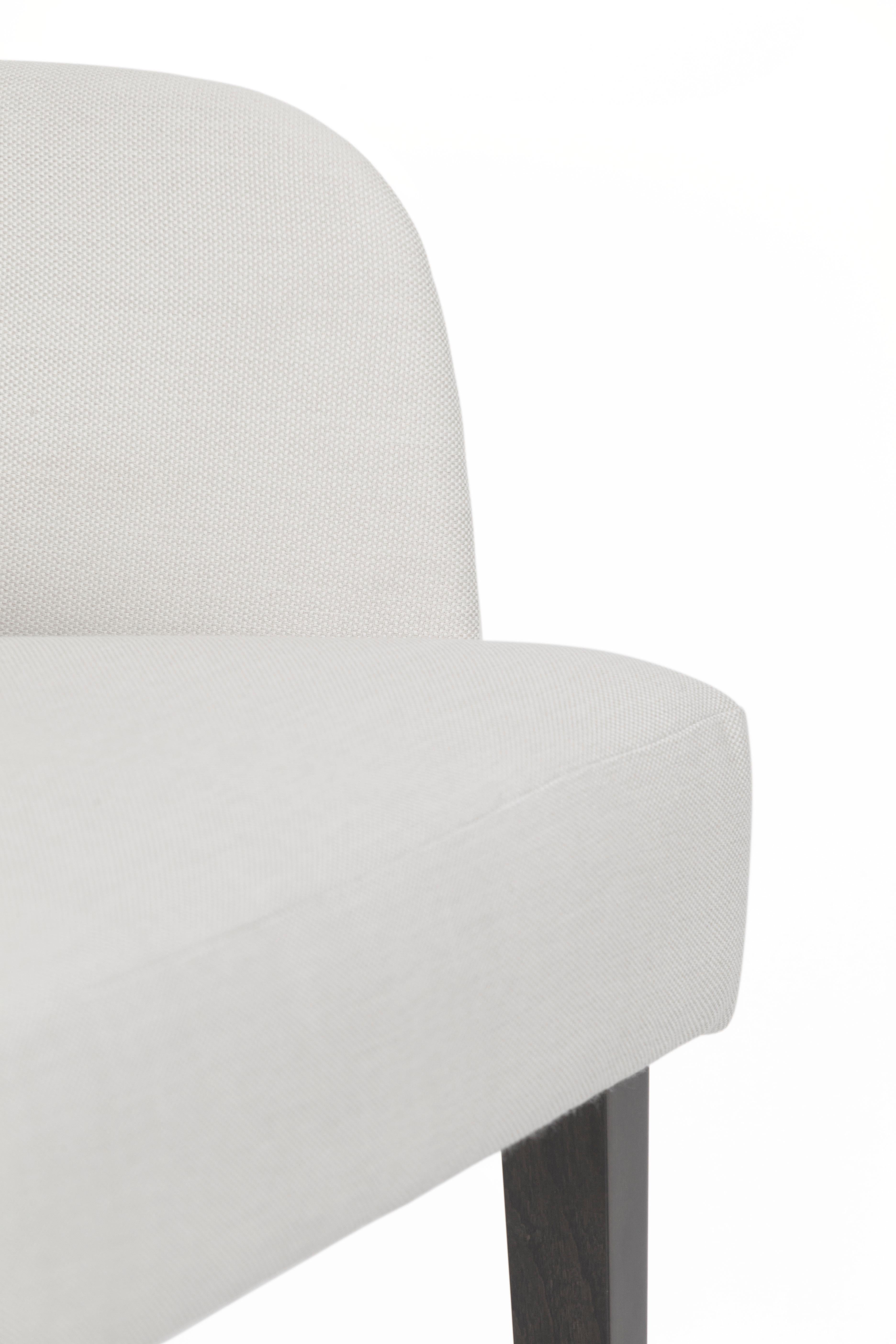 XXIe siècle et contemporain Ensemble de 4 chaises de salle à manger Margot, en cuir blanc, Greenapple, modernité du milieu du siècle en vente