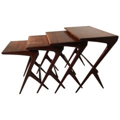 Mid-Century Modern Set of 4 Nesting Tables Ico Parisi
