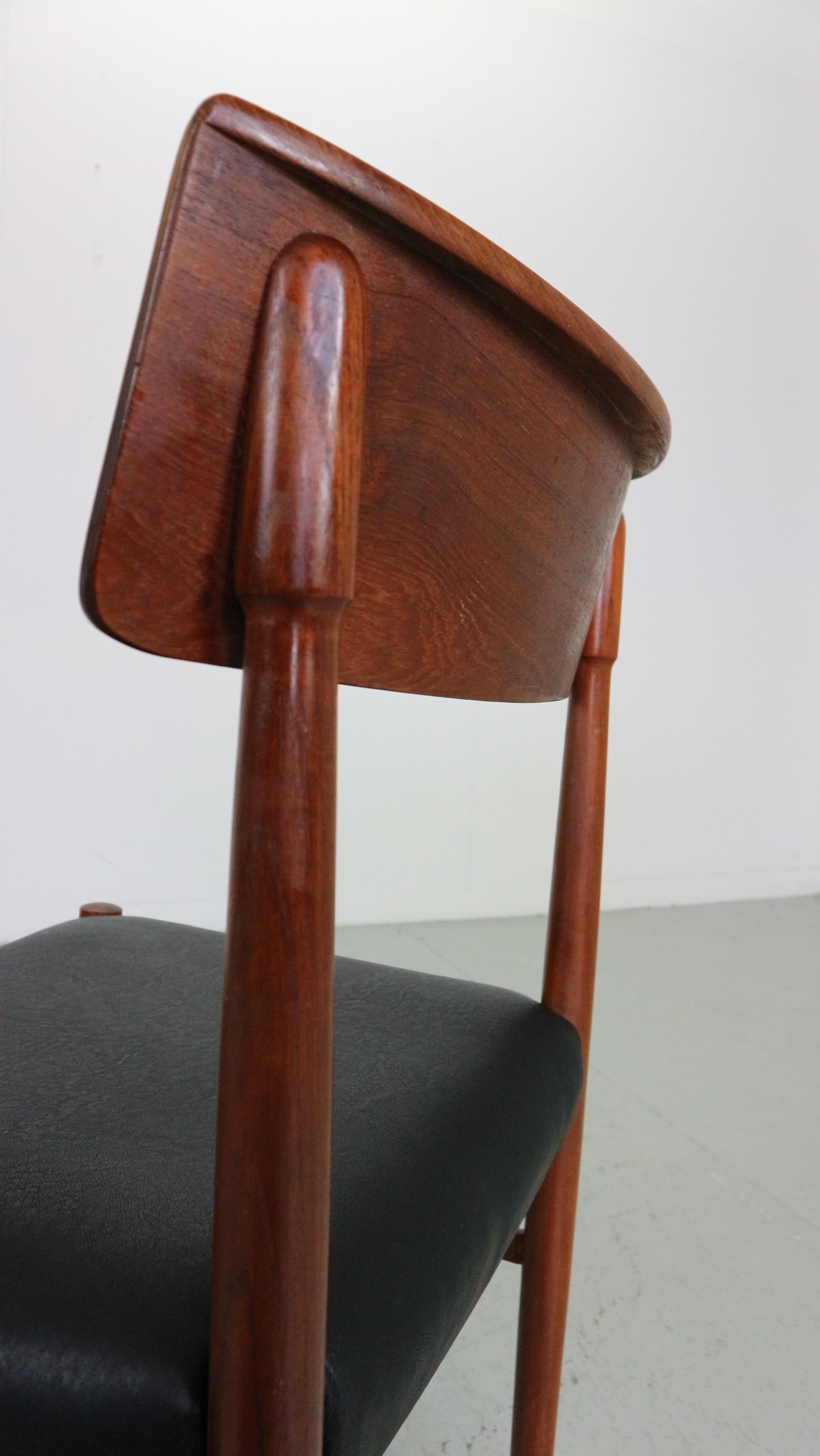 Mid-Century Modern Set of 4 Teak Dinning Room Chairs, 1960 Denmark For Sale 10