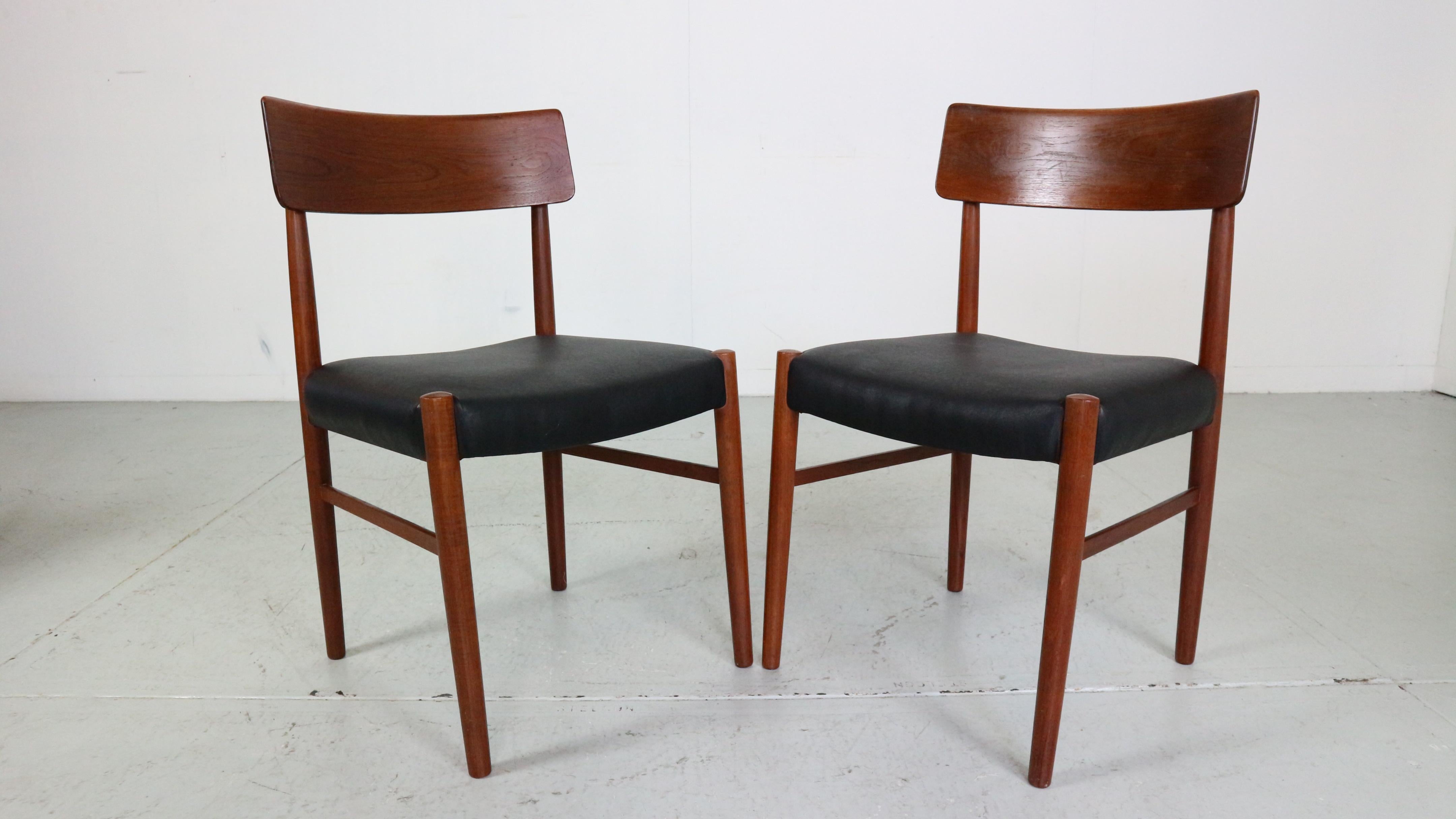 Mid-Century Modern Set of 4 Teak Dinning Room Chairs, 1960 Denmark For Sale 1