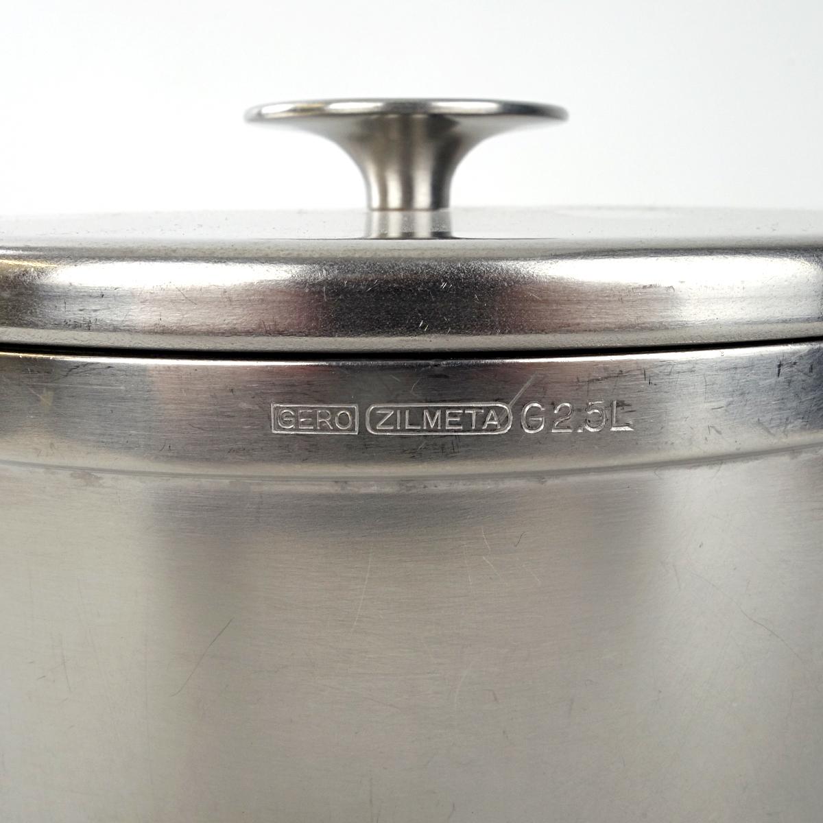 Mid-Century Modern Set of 5 Pots and Pans Designed by Dick Simonis for Gero 1