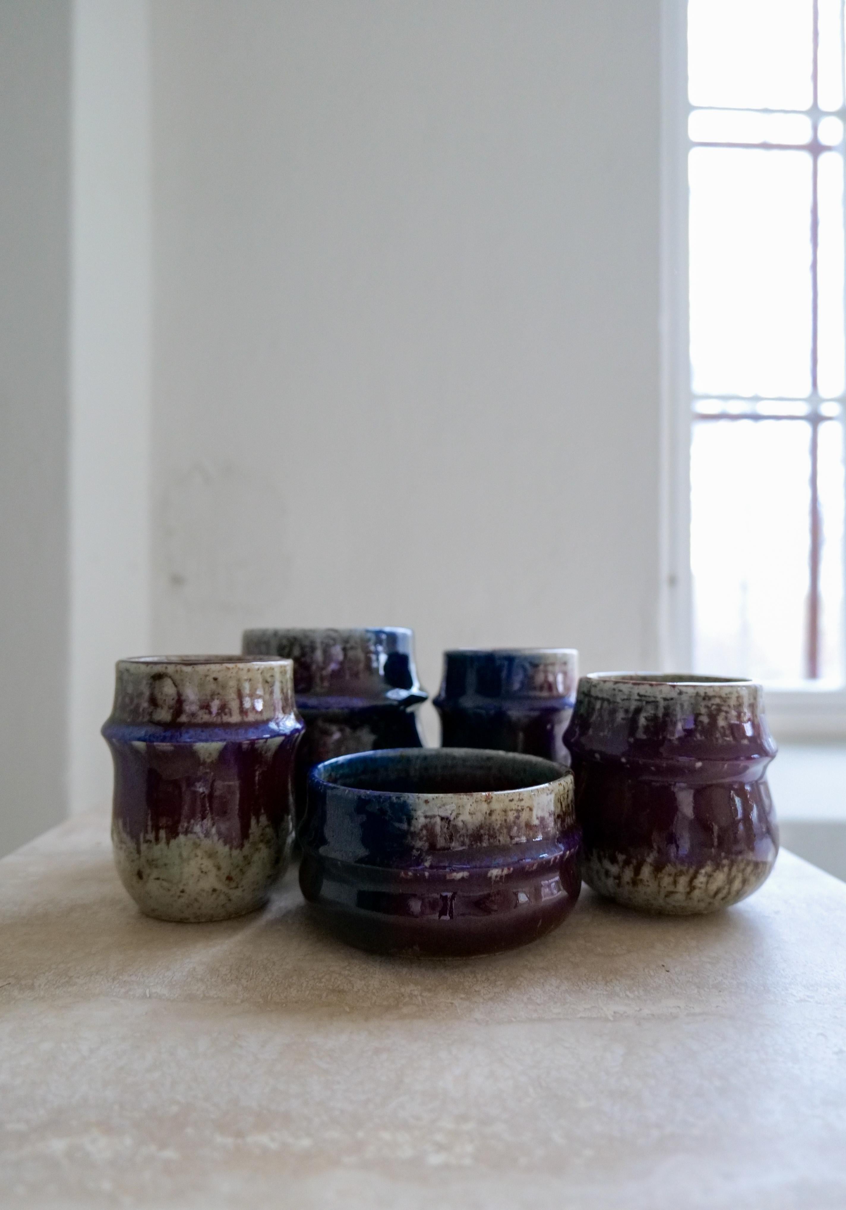 Moderner Satz von 5 Steingutteilen Rörstrand Sylvia Leuchovius, 1970er Jahre im Angebot 2