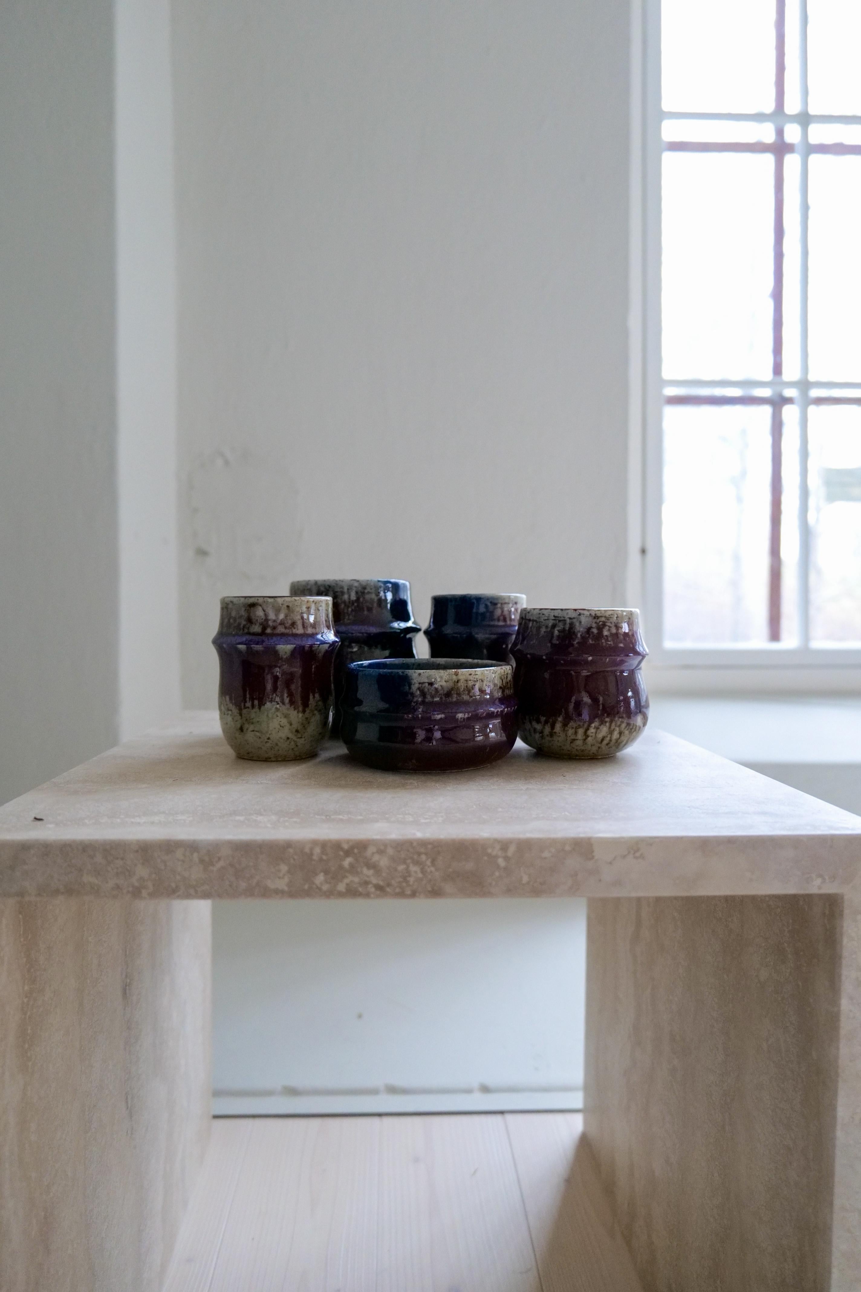 Moderner Satz von 5 Steingutteilen Rörstrand Sylvia Leuchovius, 1970er Jahre im Angebot 3