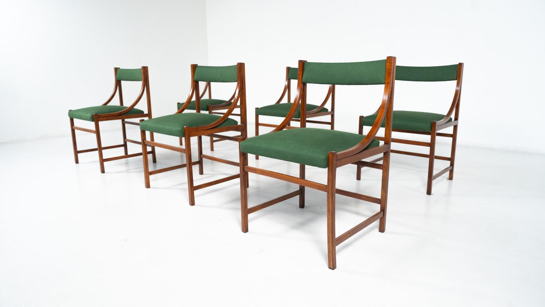 Ensemble de 6 fauteuils, bois et tissu, Italie, années 1960 en vente 12