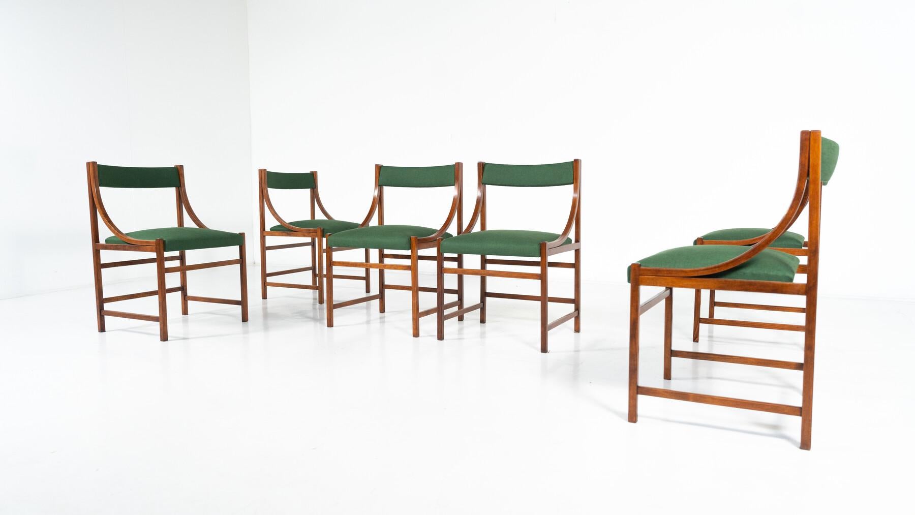 Ensemble de 6 fauteuils, bois et tissu, Italie, années 1960 en vente 3