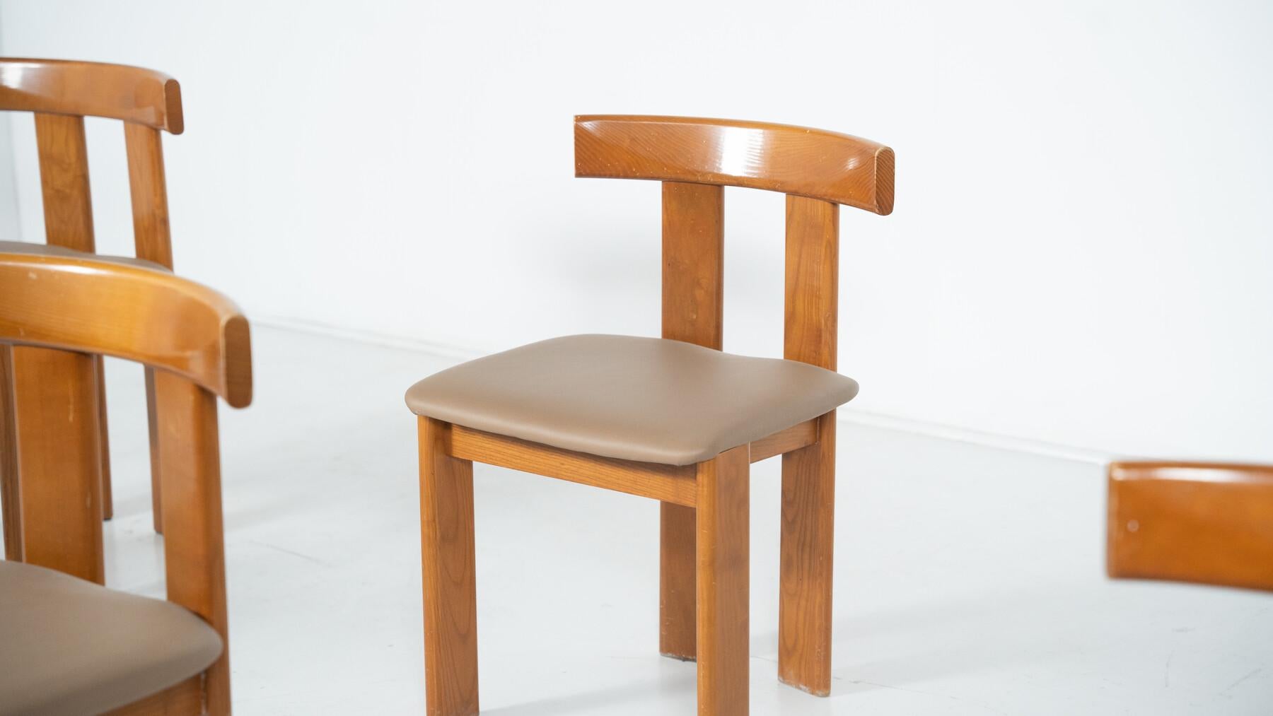 Ensemble de 6 chaises de Luigi Vaghi, 1960s en vente 7