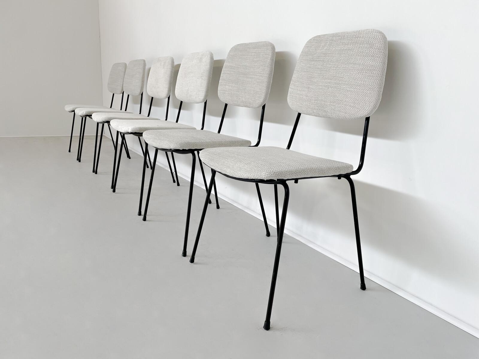 Mid-20th Century Mid-Century Modern Set of 6 Chairs, Italy, 1960s - New Upholstery For Sale