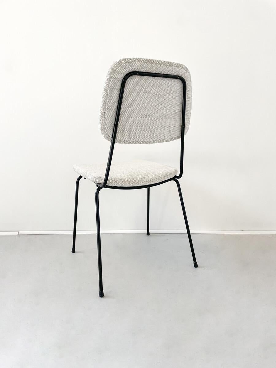 Moderner 6er-Set Stühle aus der Mitte des Jahrhunderts, Italien, 1960er Jahre – neue Polsterung im Angebot 1