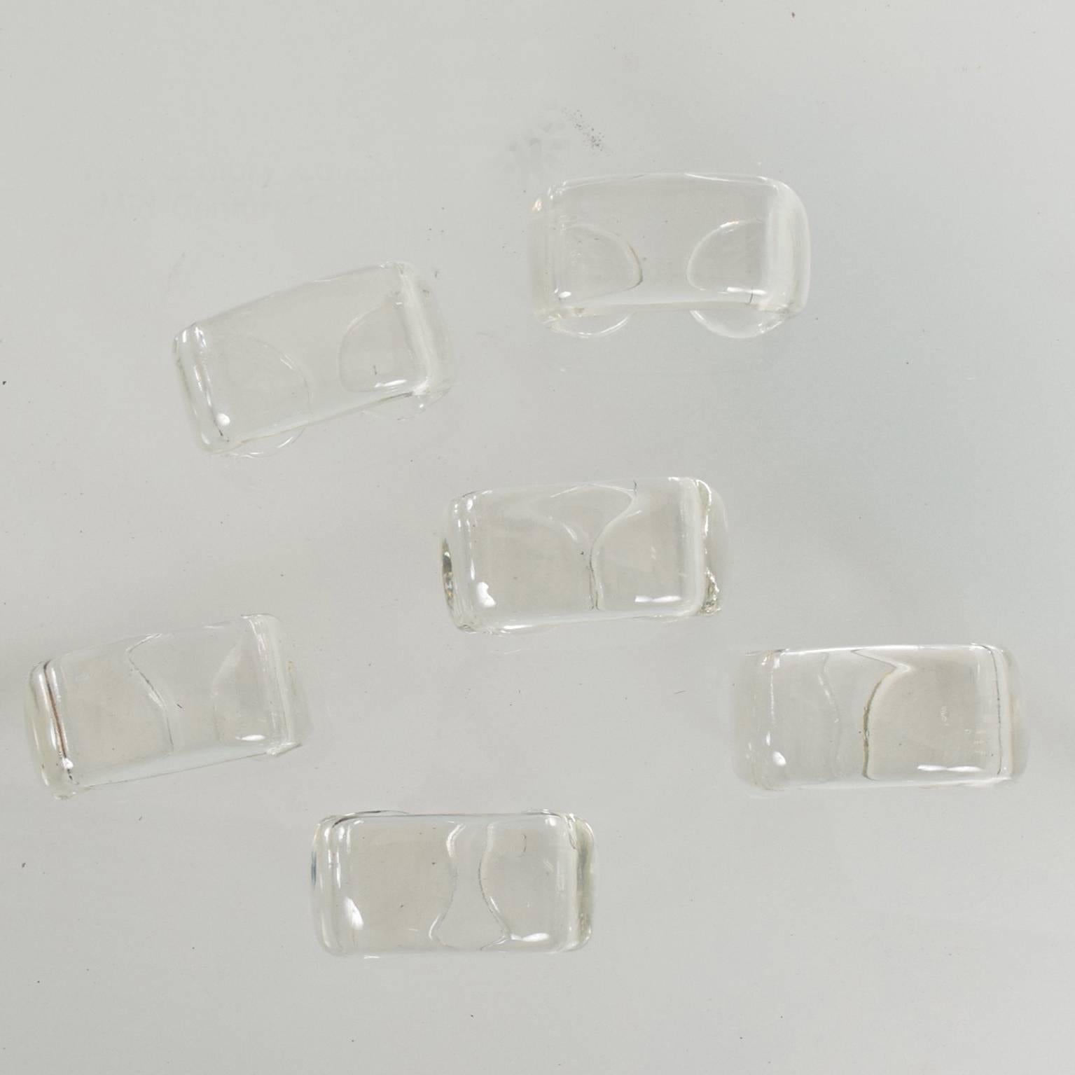 Mid-Century Modern Set of 6 Depression Glass Napkin Rings In Good Condition In Chula Vista, CA