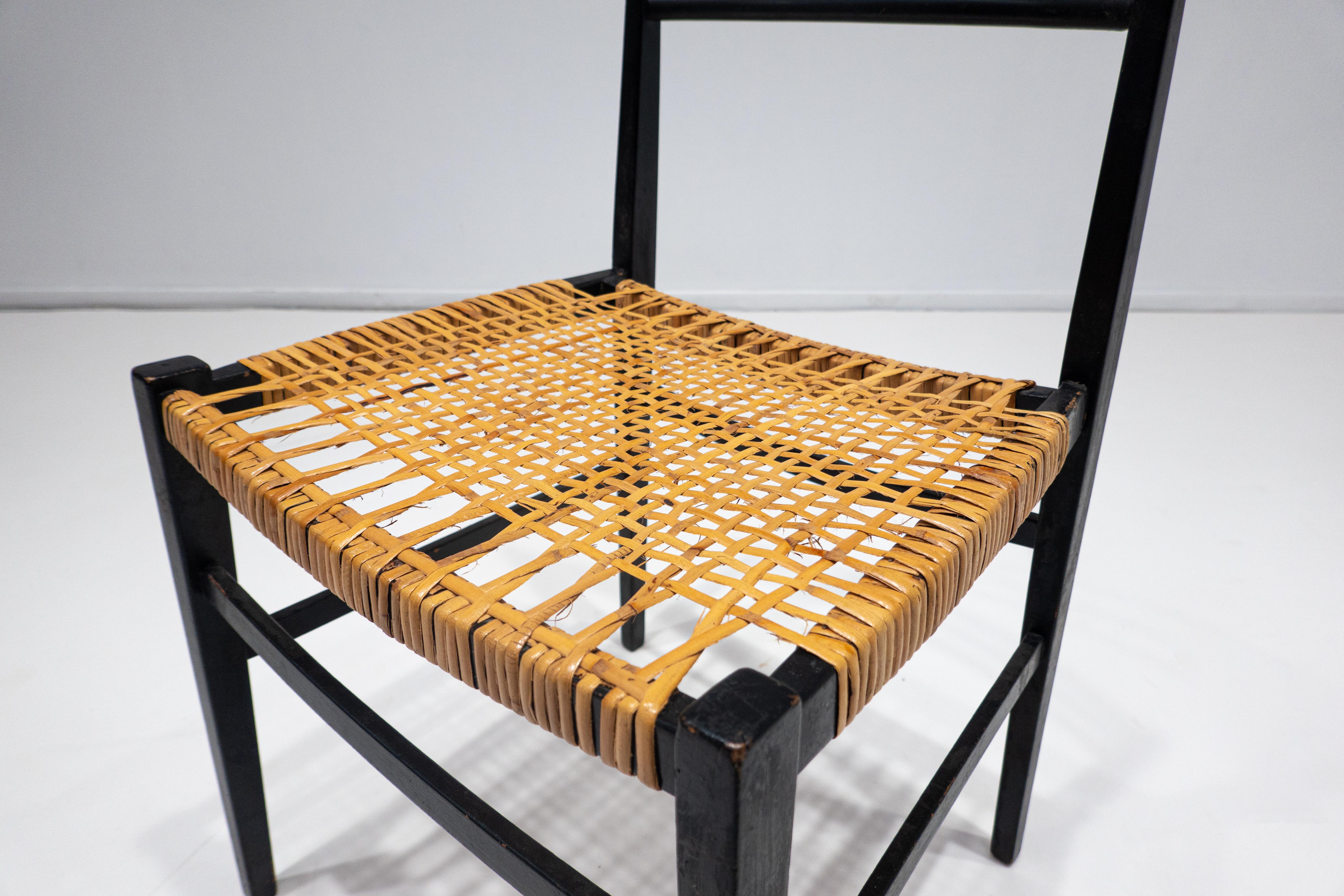 Ensemble de 6 chaises de salle à manger modernes du milieu du siècle dernier, en bois et corde de raphia, Italie, années 1960 en vente 3