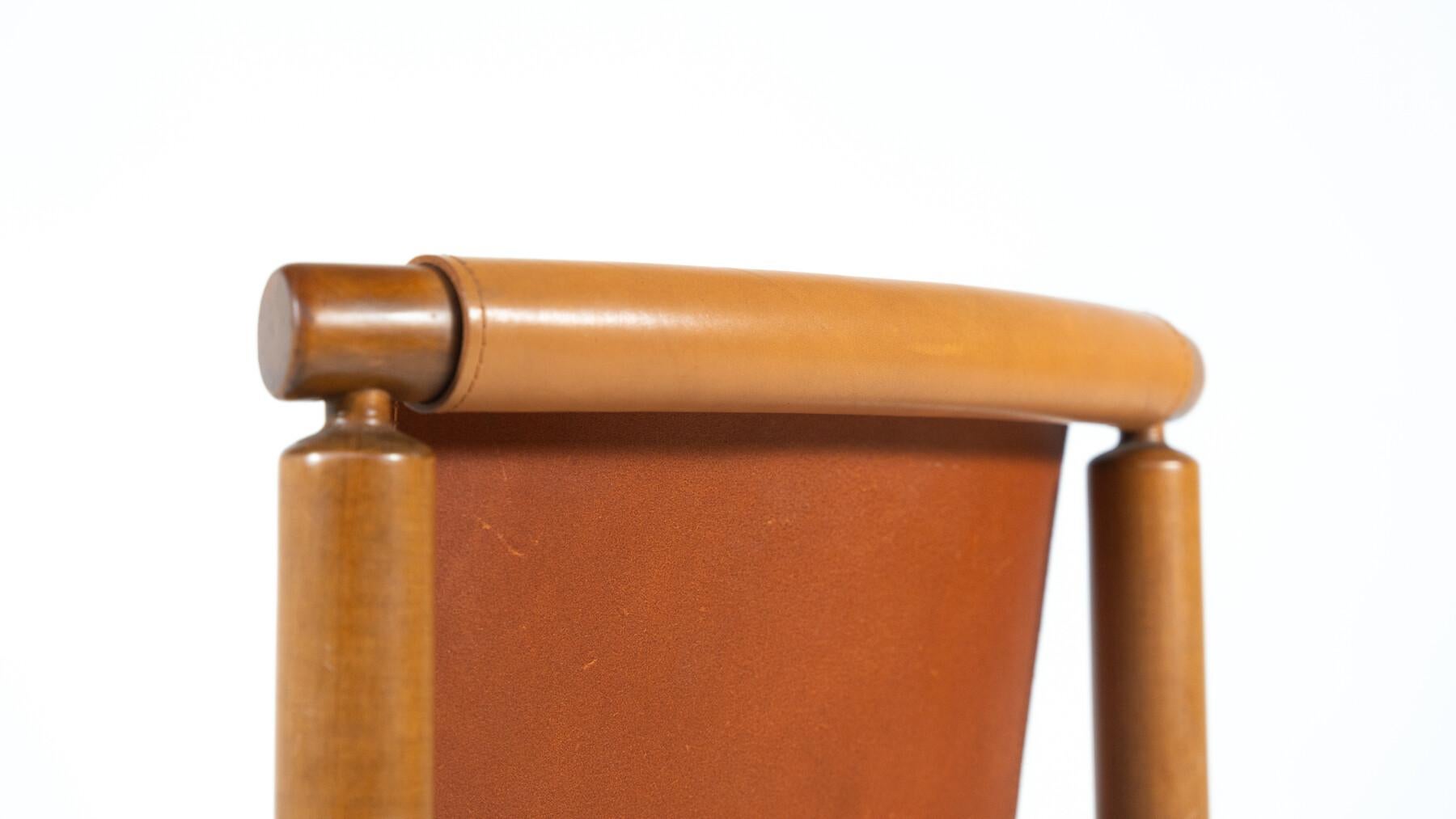 Mid-Century Modern Set of 6 Leather Dining Chairs by Ilmari Tapiovaara en vente 1