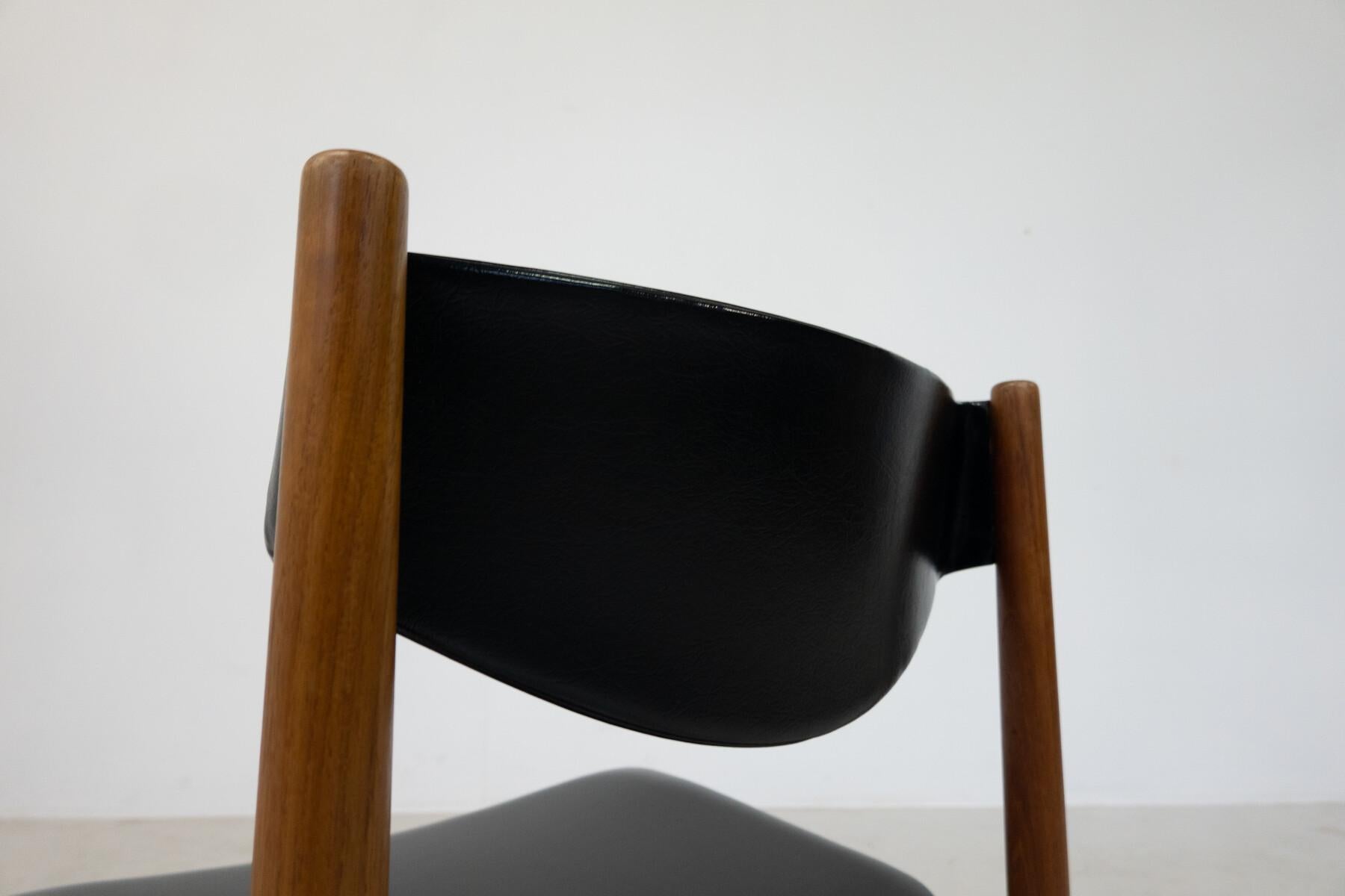 The Moderns Modern Set of 6 Scandinavian Chairs, 1960s en vente 9