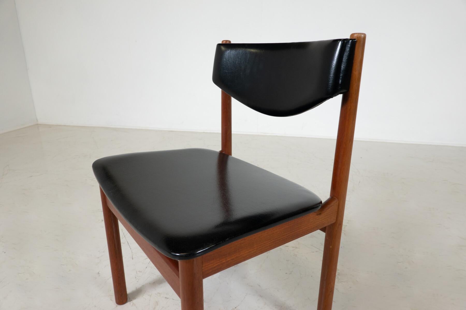 Mid-Century Modern Set of 6 Scandinavian Chairs, 1960s For Sale 13