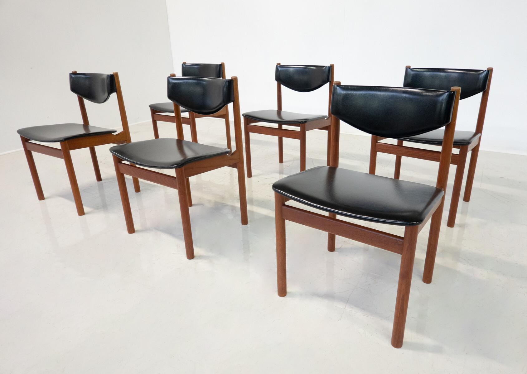 Wood Mid-Century Modern Set of 6 Scandinavian Chairs, 1960s For Sale