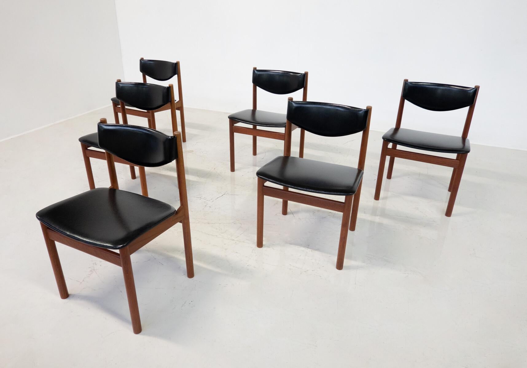 Mid-Century Modern Set of 6 Scandinavian Chairs, 1960s For Sale 1