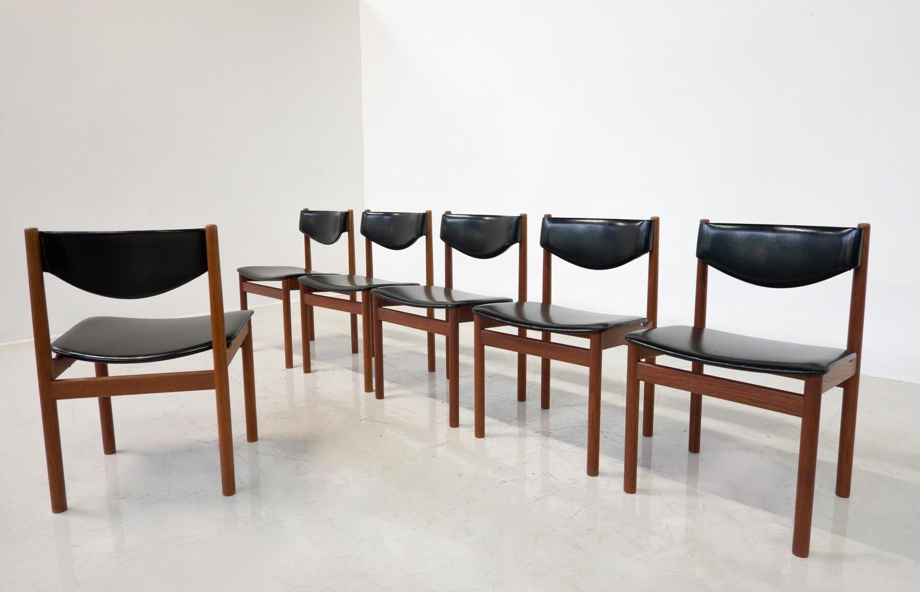 Mid-Century Modern Set of 6 Scandinavian Chairs, 1960s For Sale 3