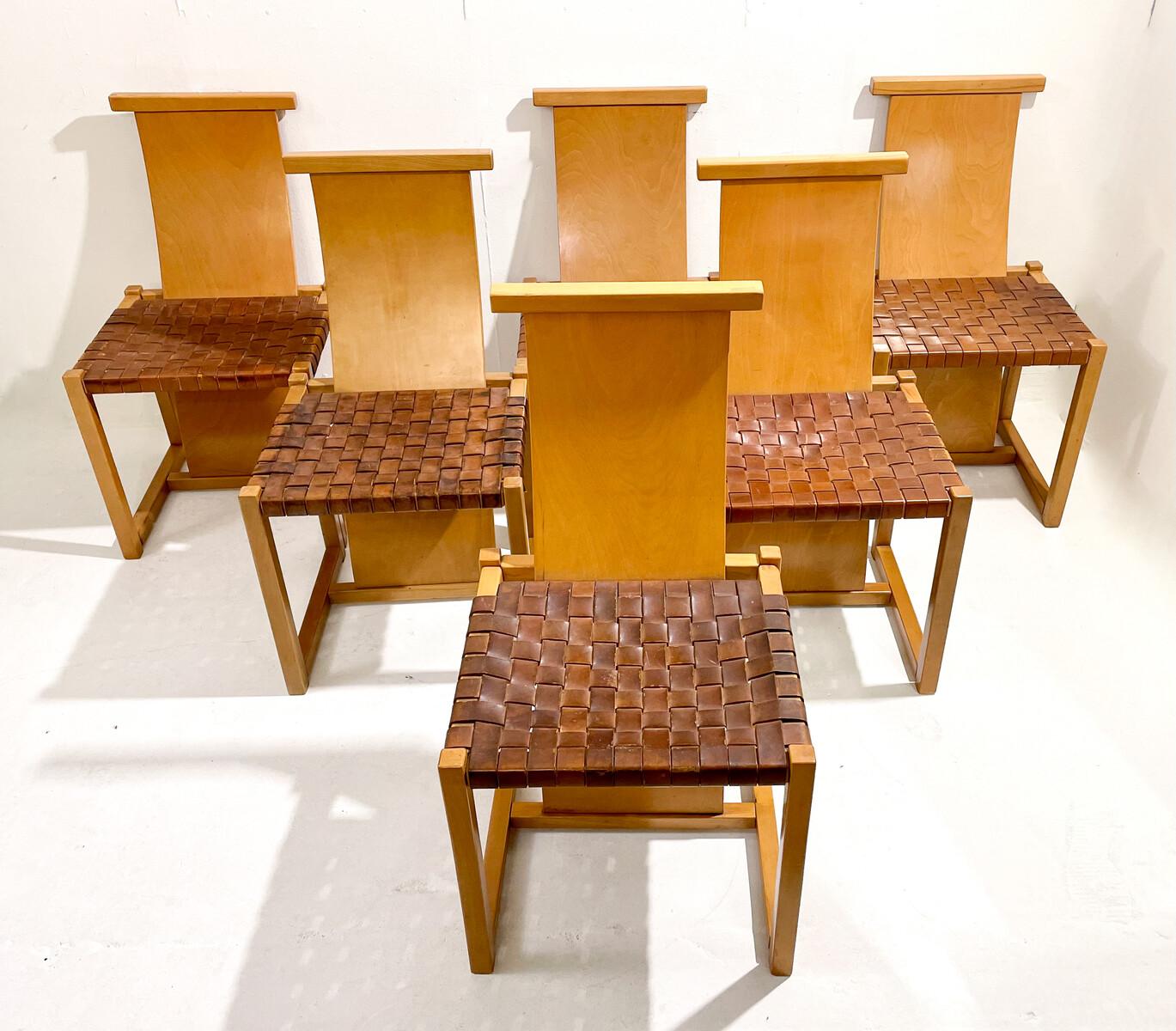Mid-Century Modern Set of 6 wood and leather chairs, Italy, 1950s.