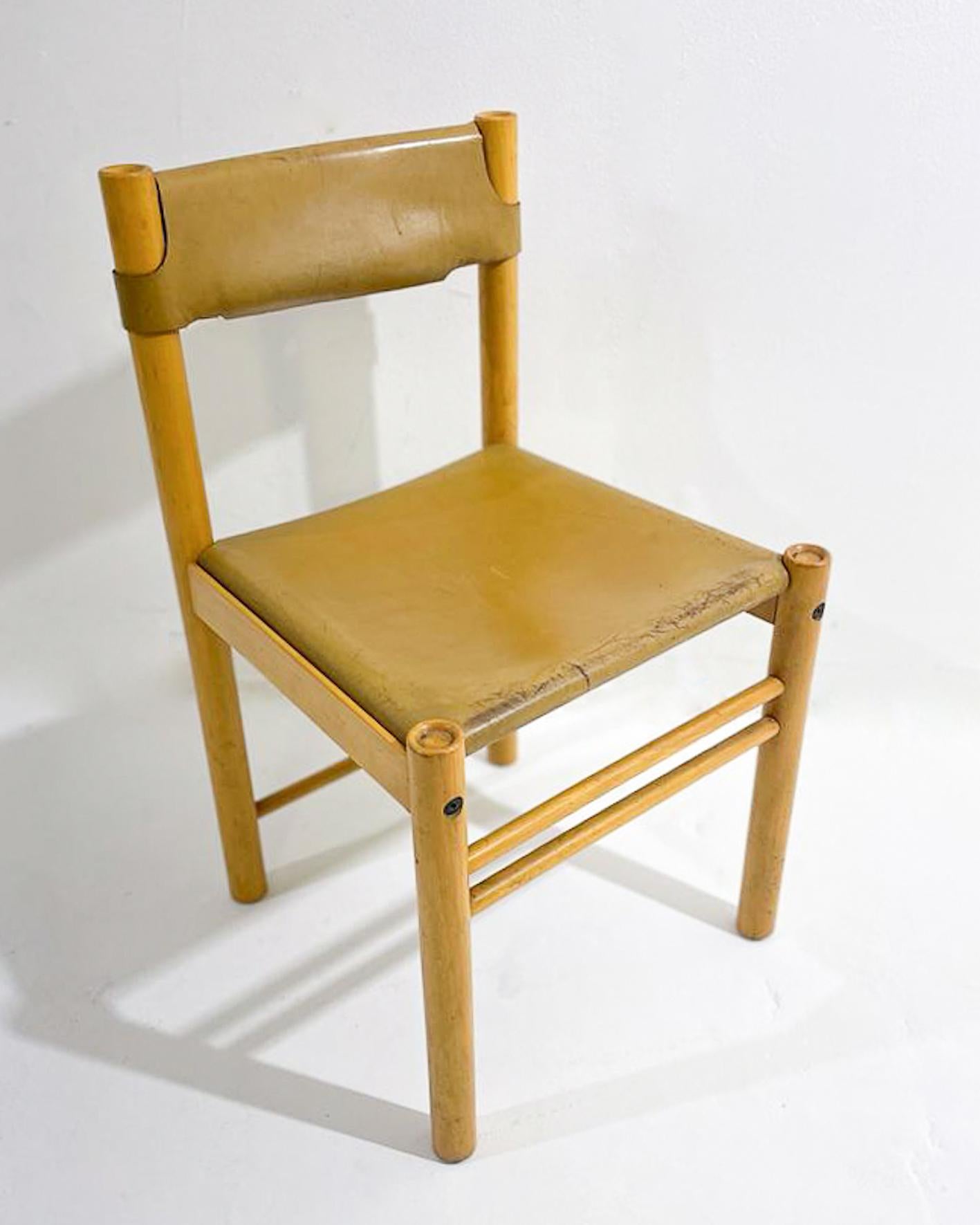 Mid-20th Century Mid-Century Modern Set of 6 Wood and Leather Chairs, Italy, 1960s For Sale