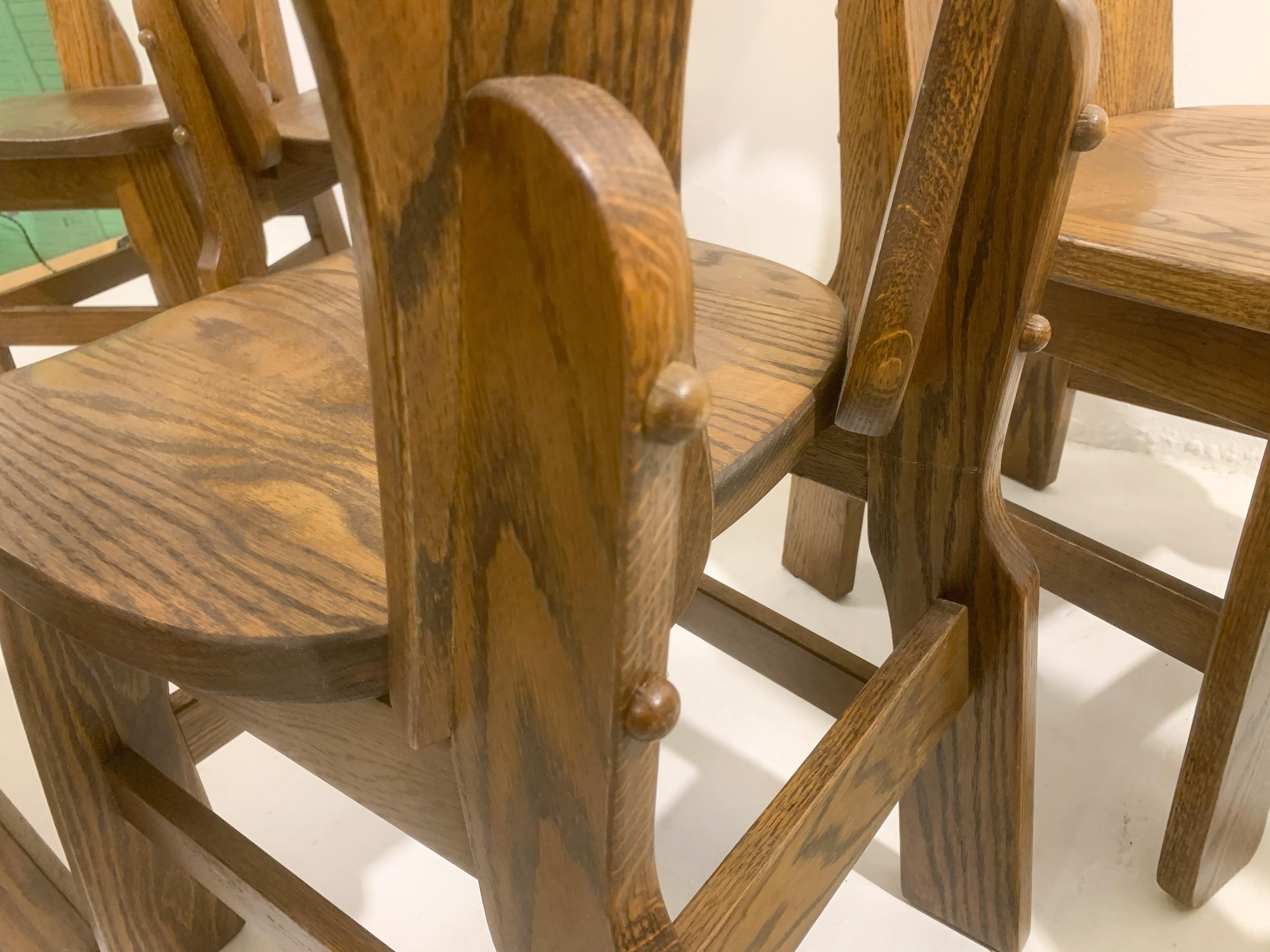 Ensemble de 8 chaises brutalistes en bois de style moderne du milieu du siècle, Belgique, 1970 Bon état - En vente à Brussels, BE