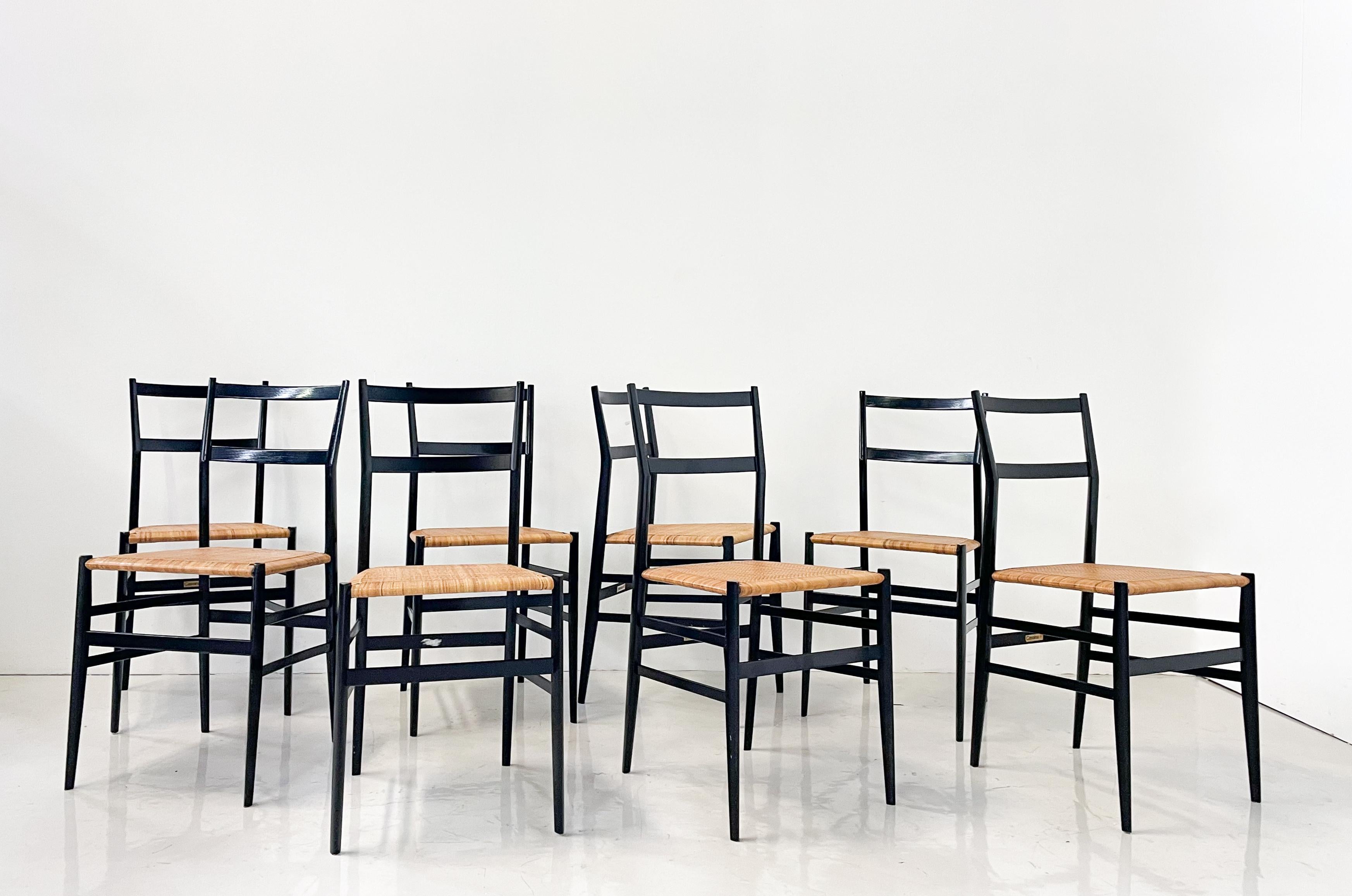 Mid-20th Century Mid-Century Modern Set of 8 Superleggera Chairs by Gil Ponti for Cassina, 1960s