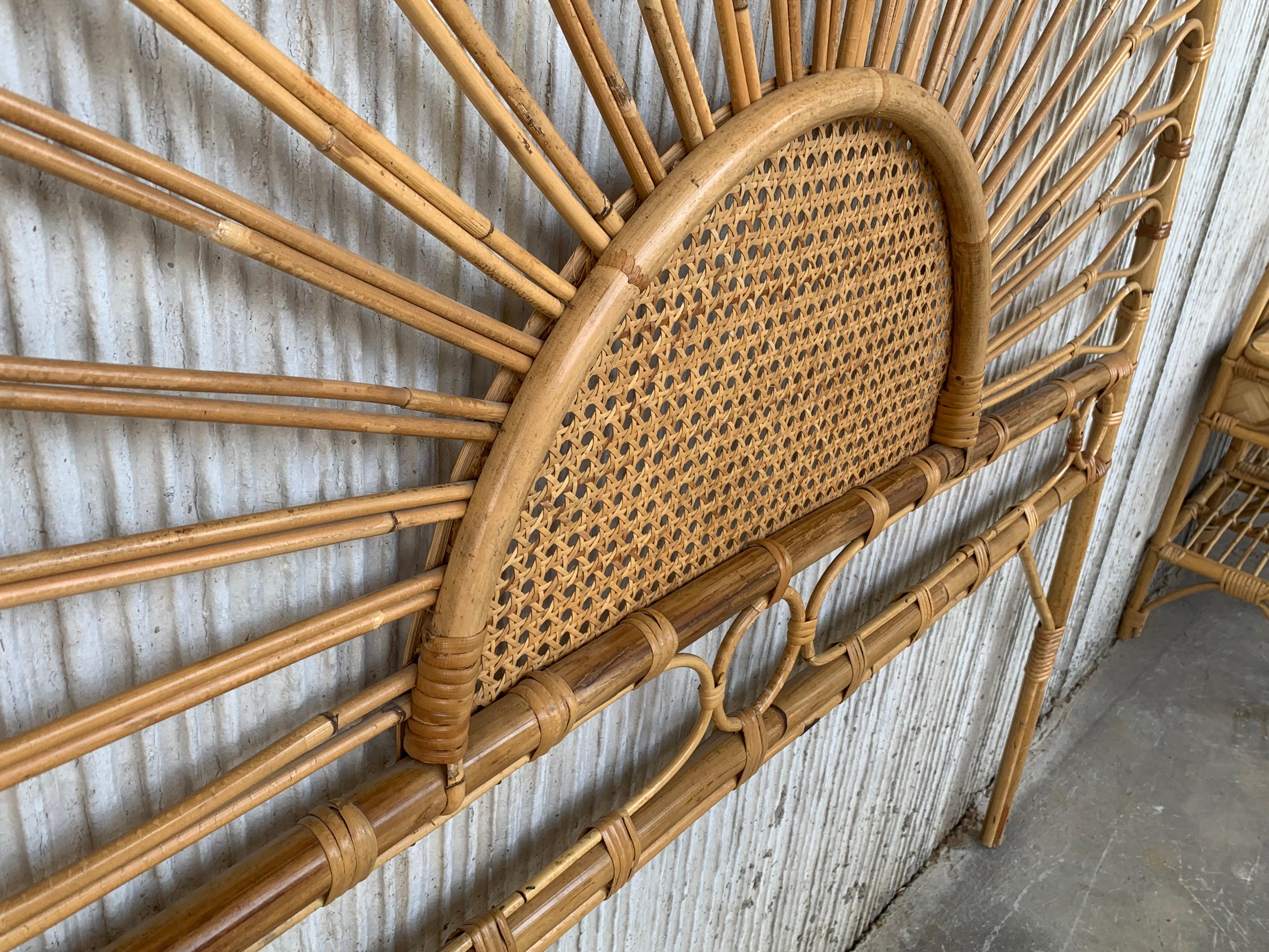 Mid-Century Modern Set of Bamboo and Bentwood Headboard and Two Nightstands In Good Condition For Sale In Miami, FL