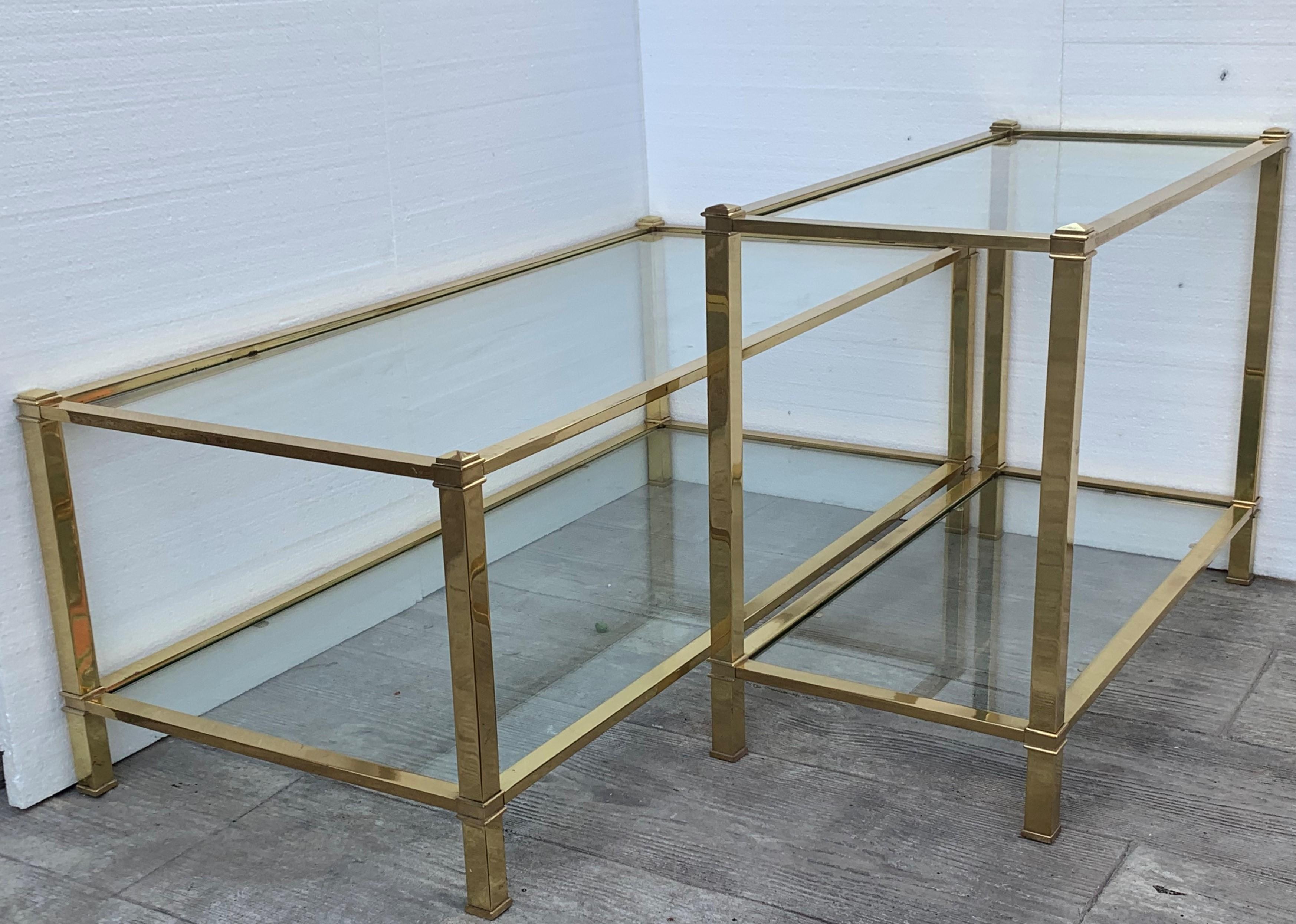 Mid-Century Modern Set of Brass Side Table and End Console Table with Glass In Good Condition For Sale In Miami, FL