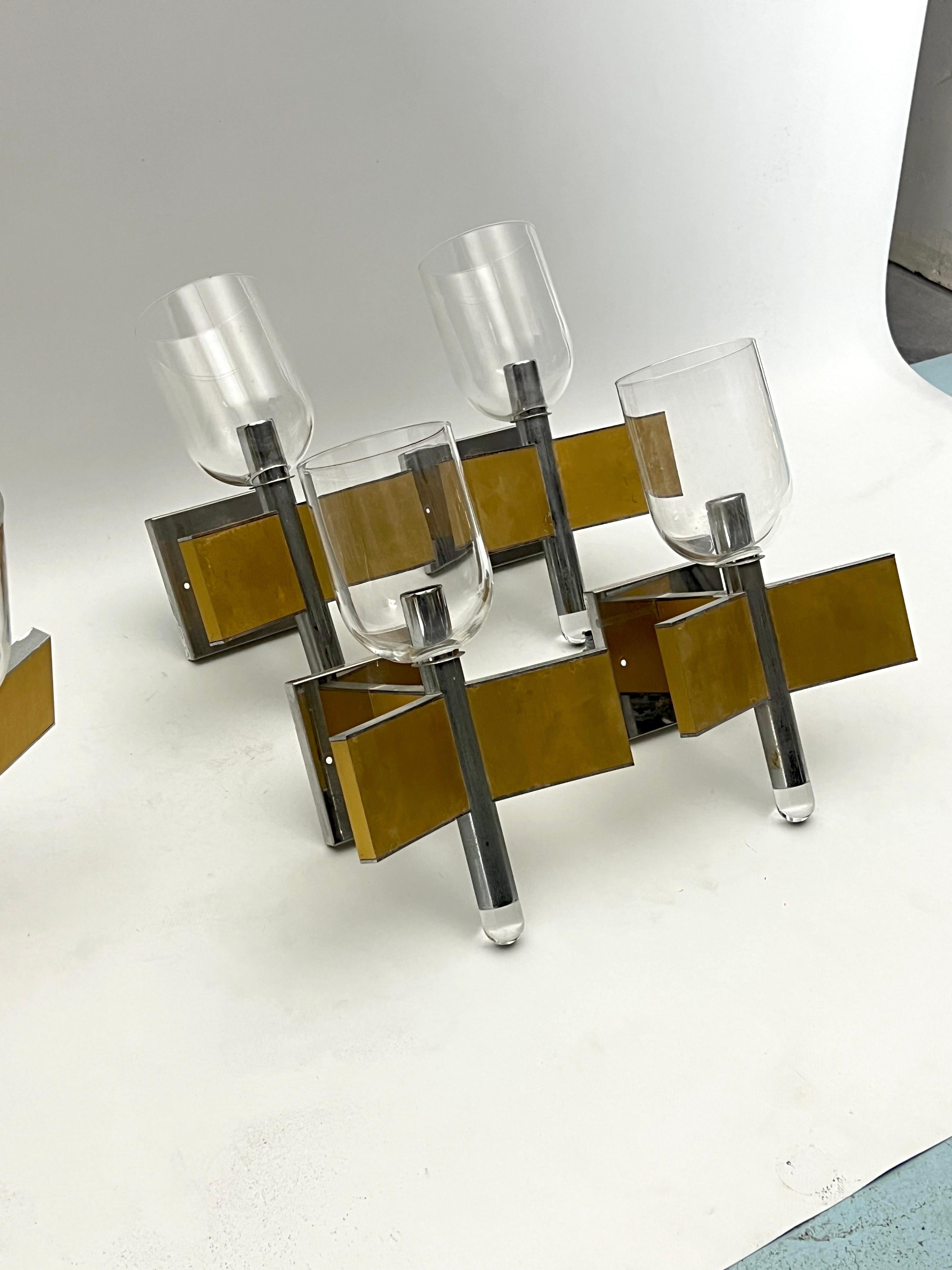 Mid-Century Modern set of eight brass and chrome sconces by Sciolari. Italy 1970 For Sale 8
