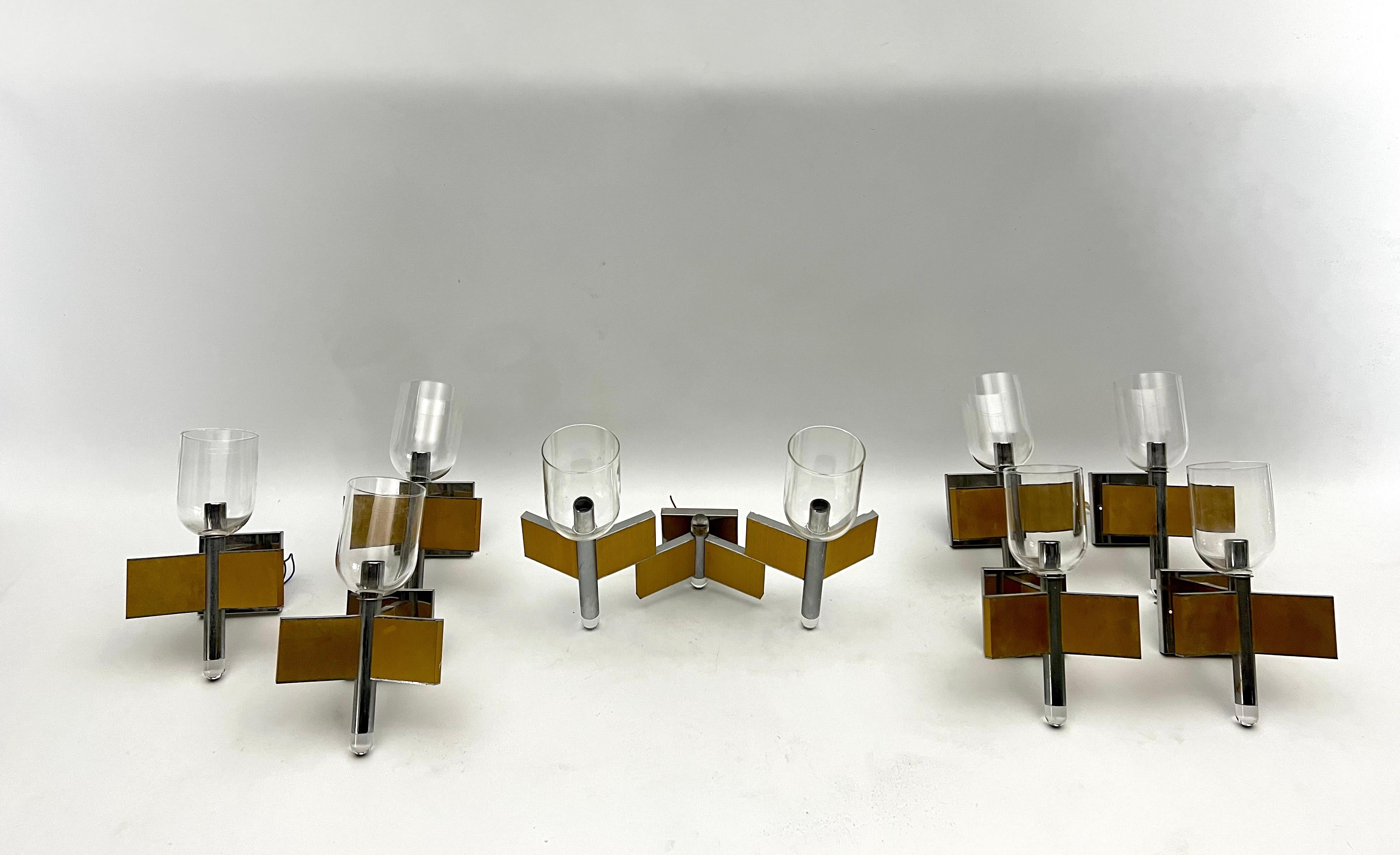 Mid-Century Modern set of eight brass and chrome sconces by Sciolari. Italy 1970 For Sale 9